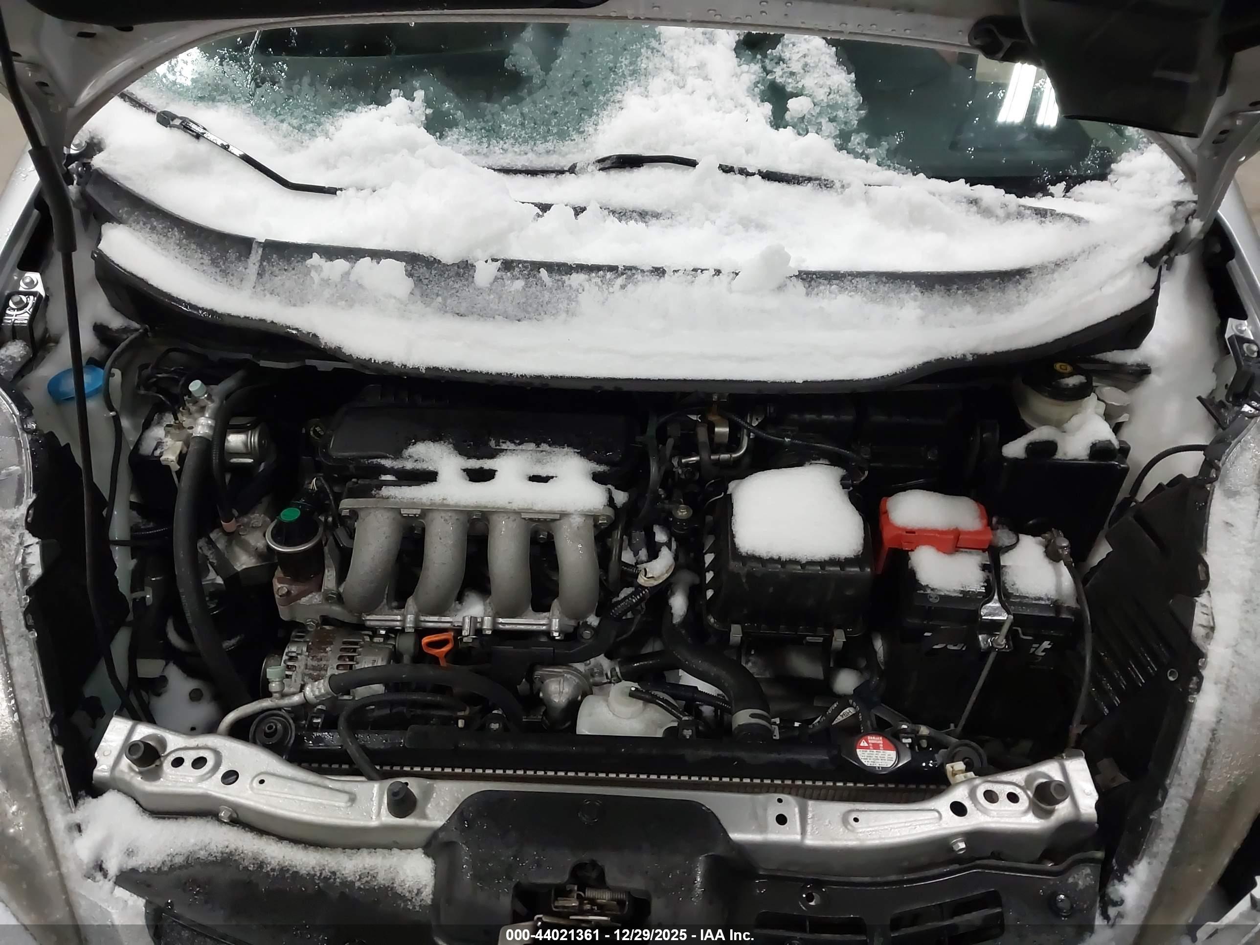 HONDA FIT image 10