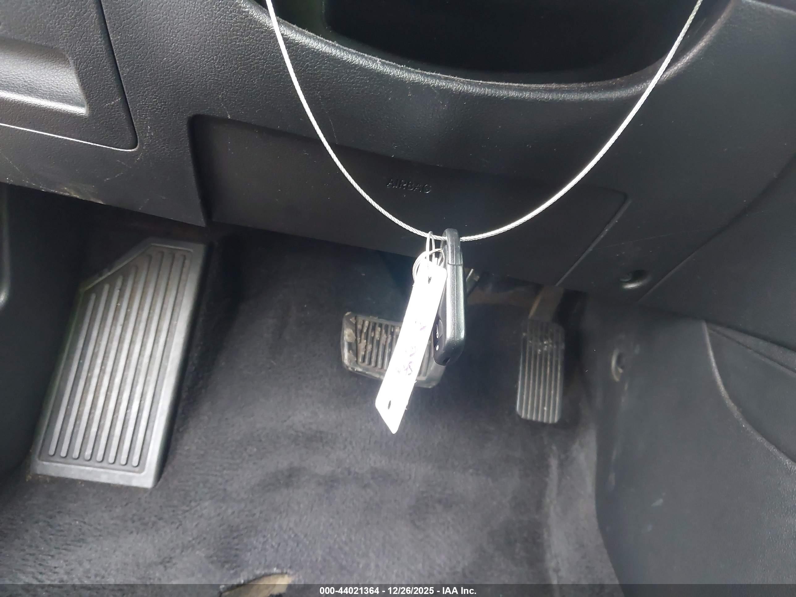 HYUNDAI ELANTRA image 11