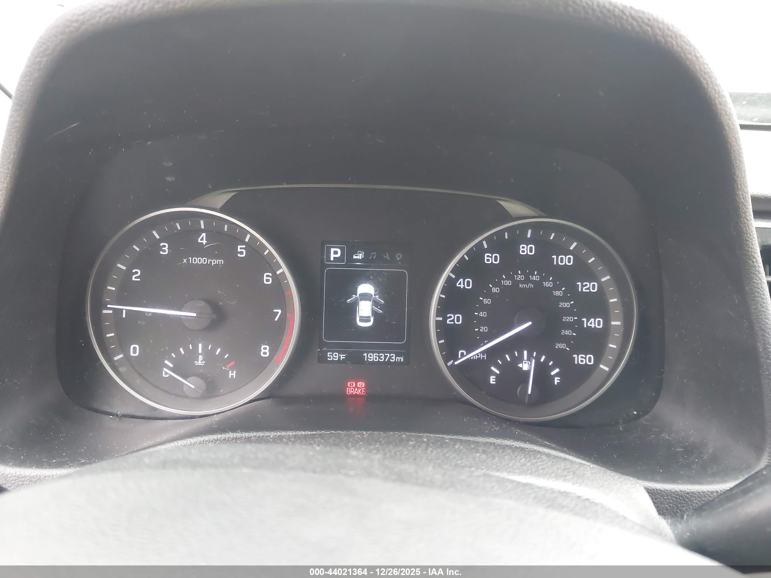HYUNDAI ELANTRA image 7