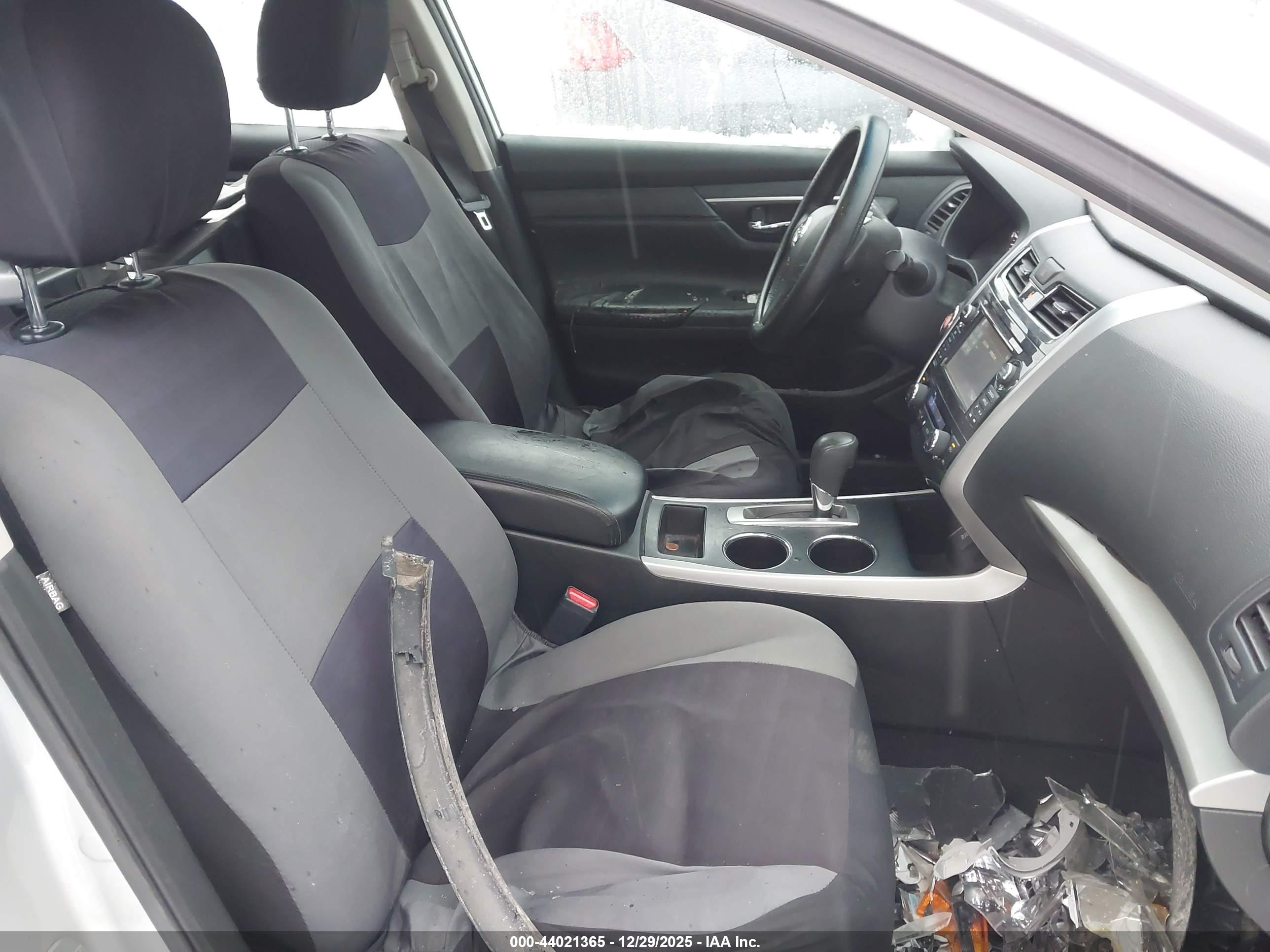 NISSAN ALTIMA image 5