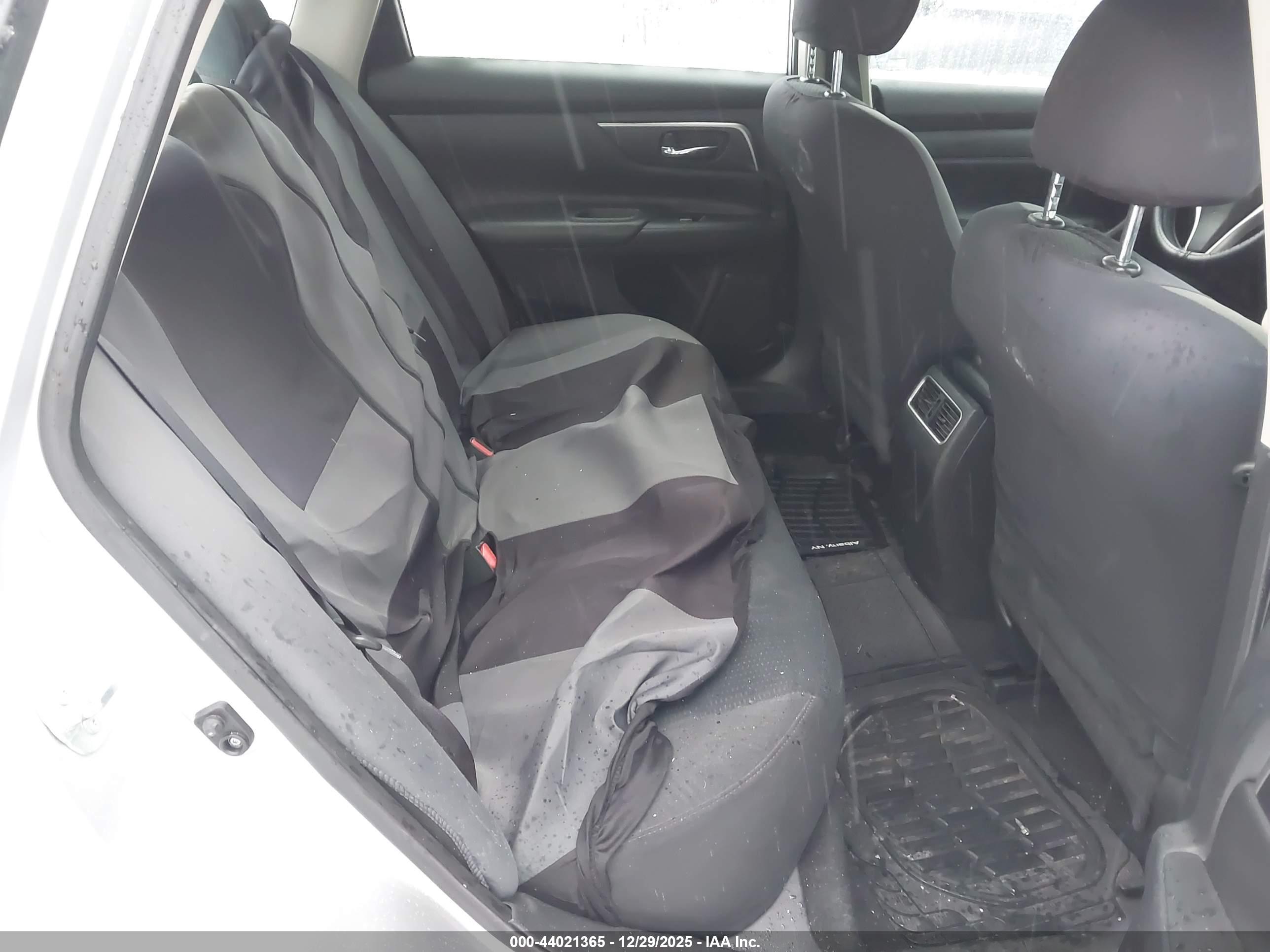 NISSAN ALTIMA image 8