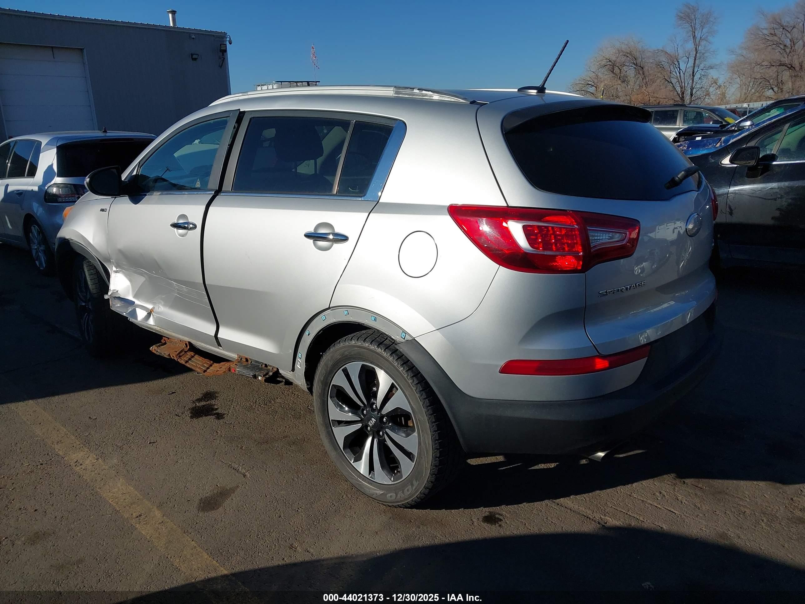 KIA SPORTAGE image 3