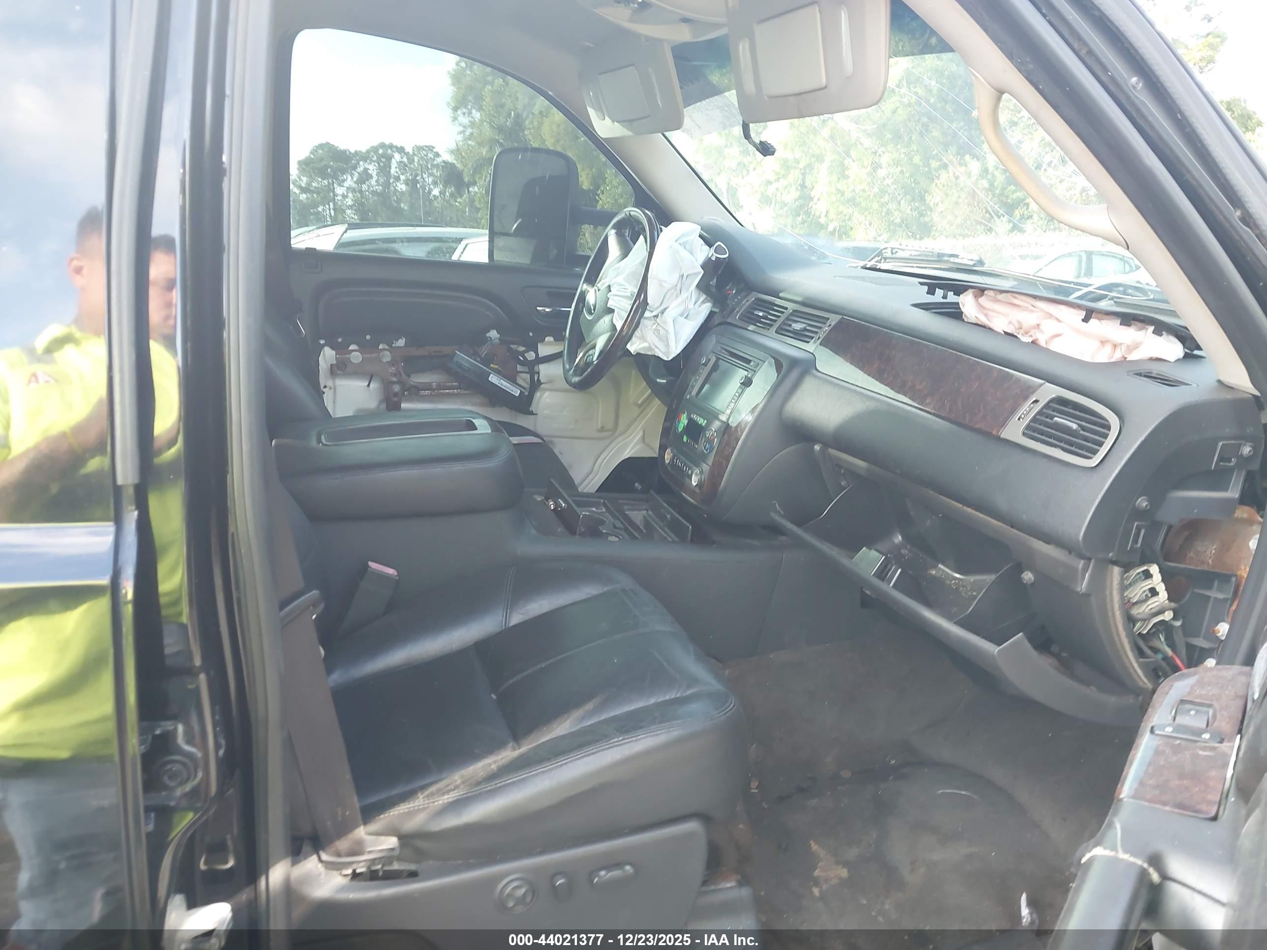 GMC SIERRA image 5