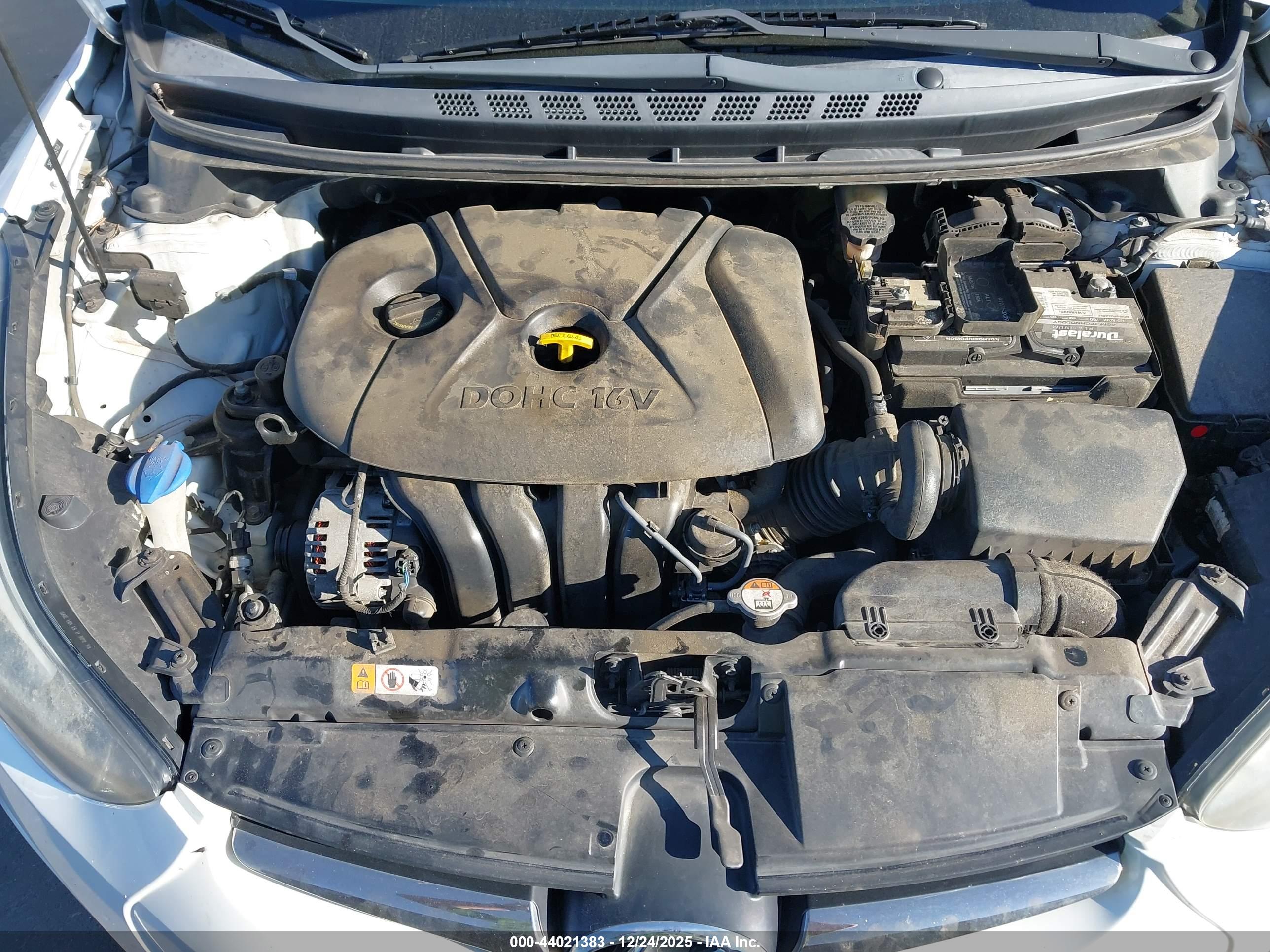 HYUNDAI ELANTRA image 10