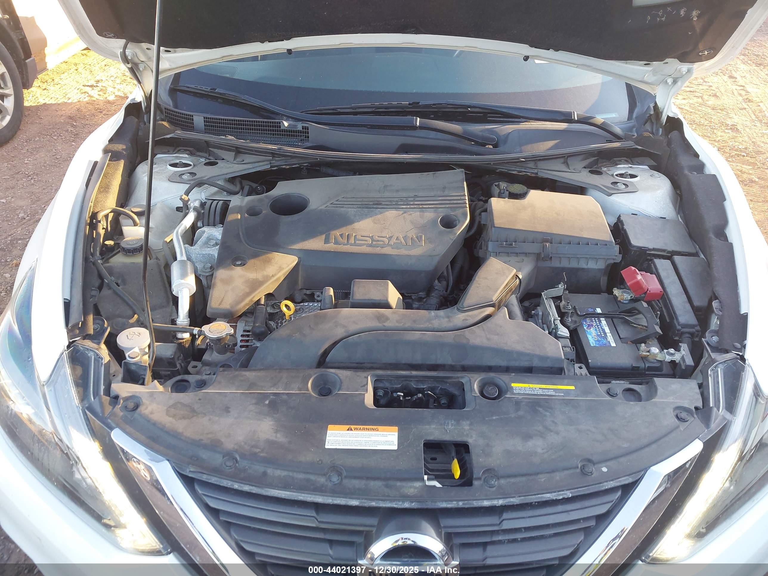 NISSAN ALTIMA image 10