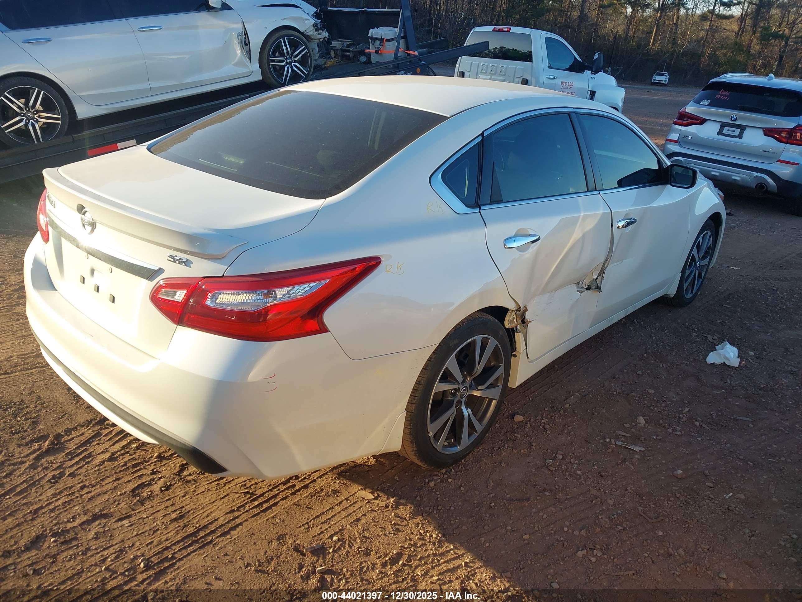 NISSAN ALTIMA image 4