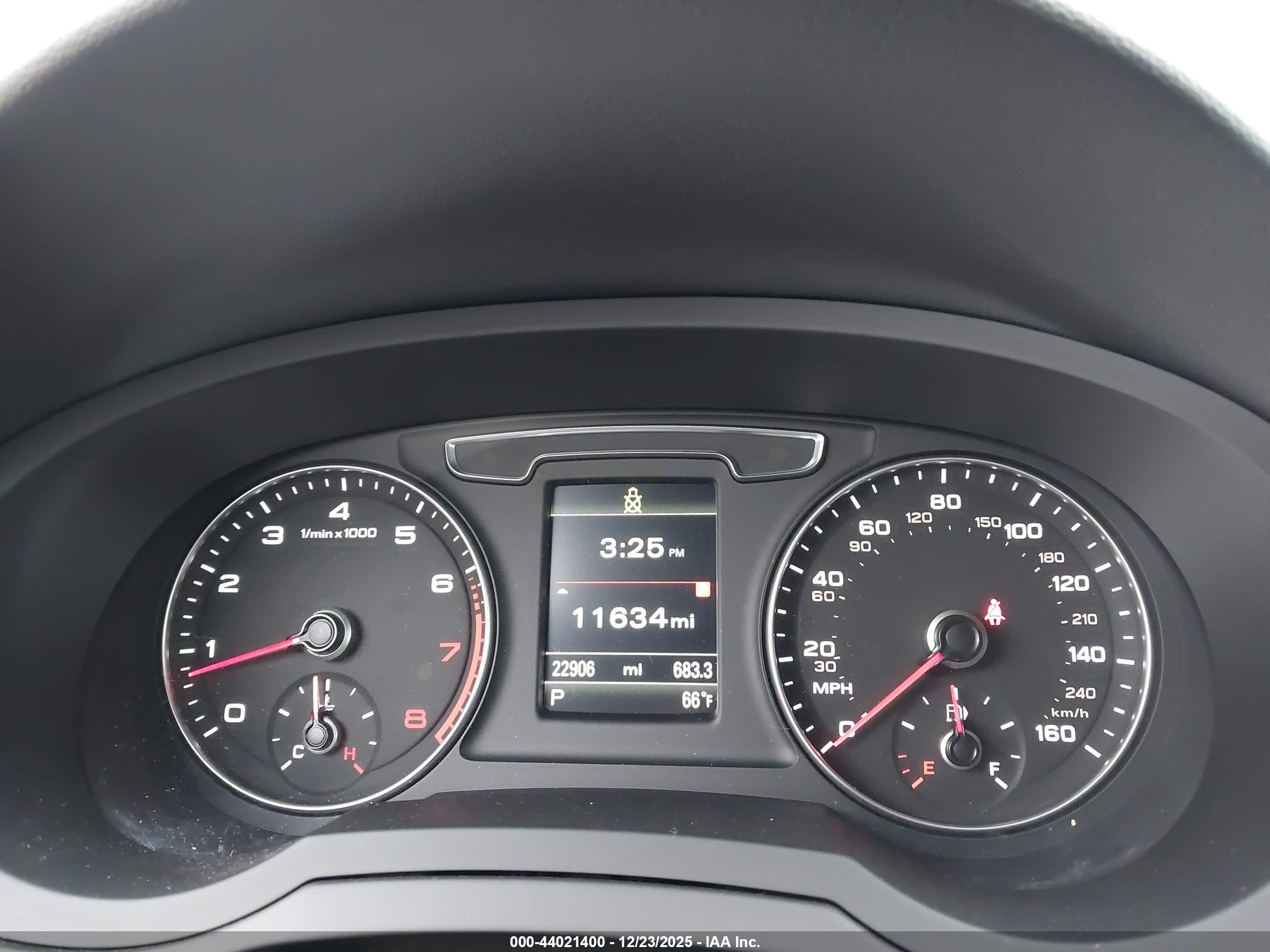 AUDI Q3 image 7