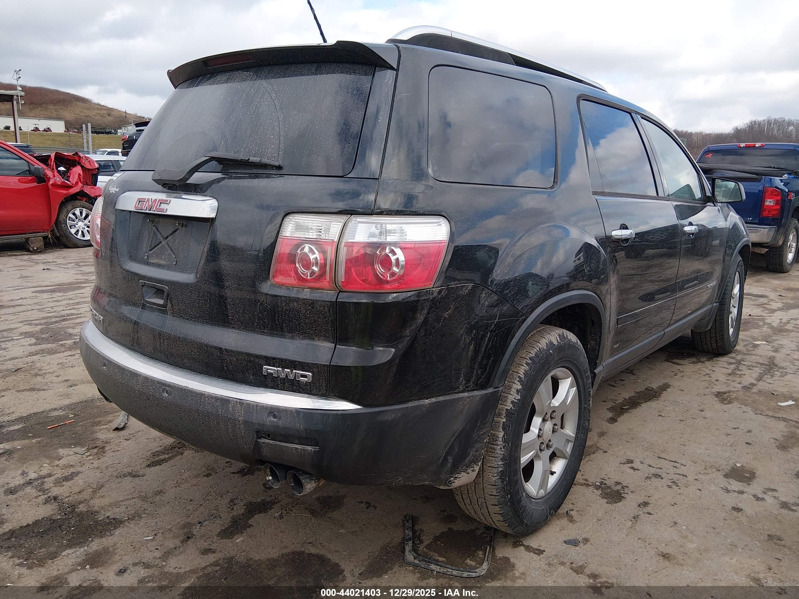 GMC ACADIA image 4