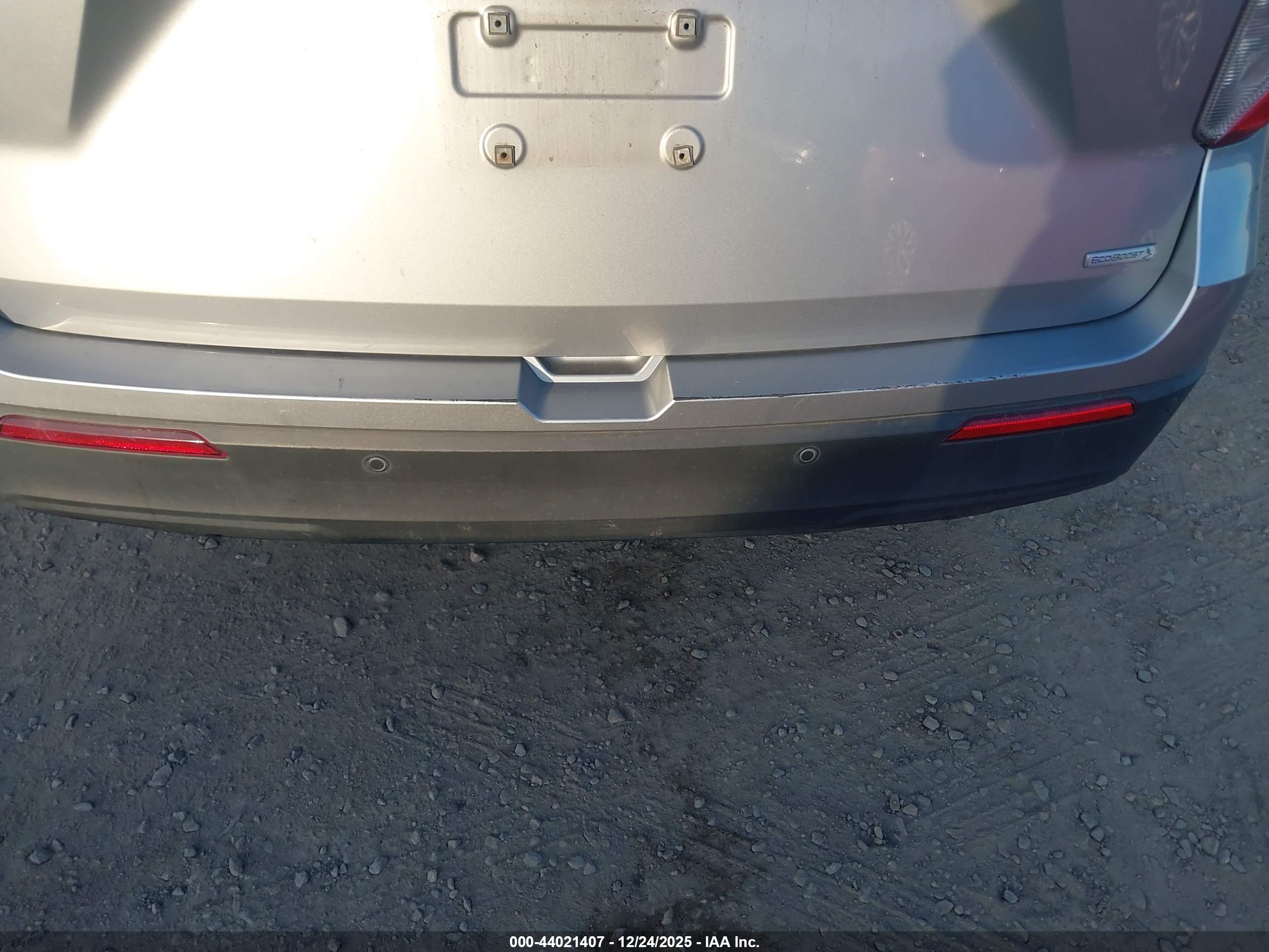 FORD EXPLORER image 6
