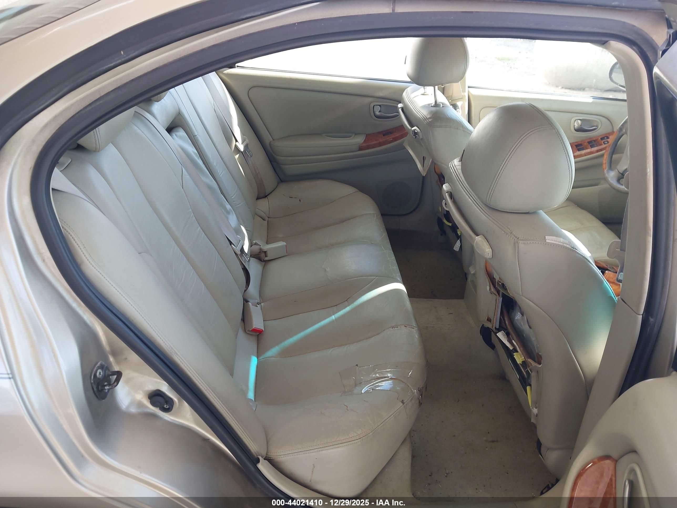 INFINITI I35 image 8