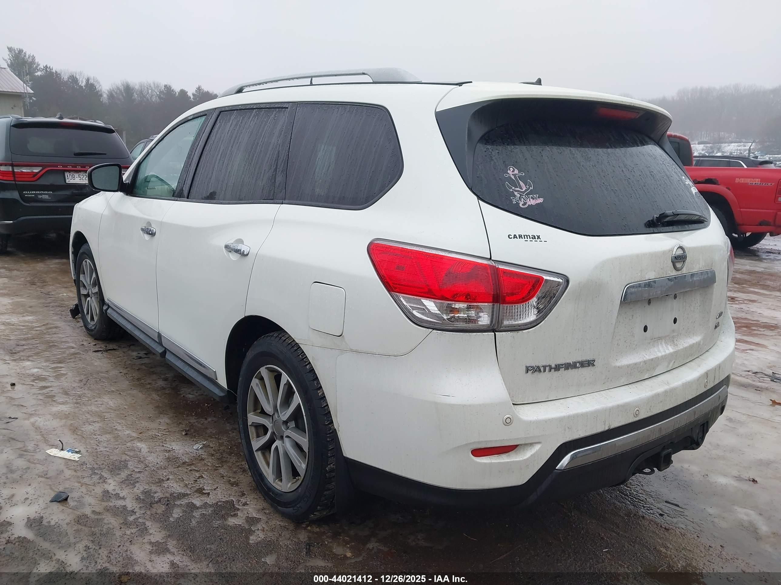 NISSAN PATHFINDER image 3