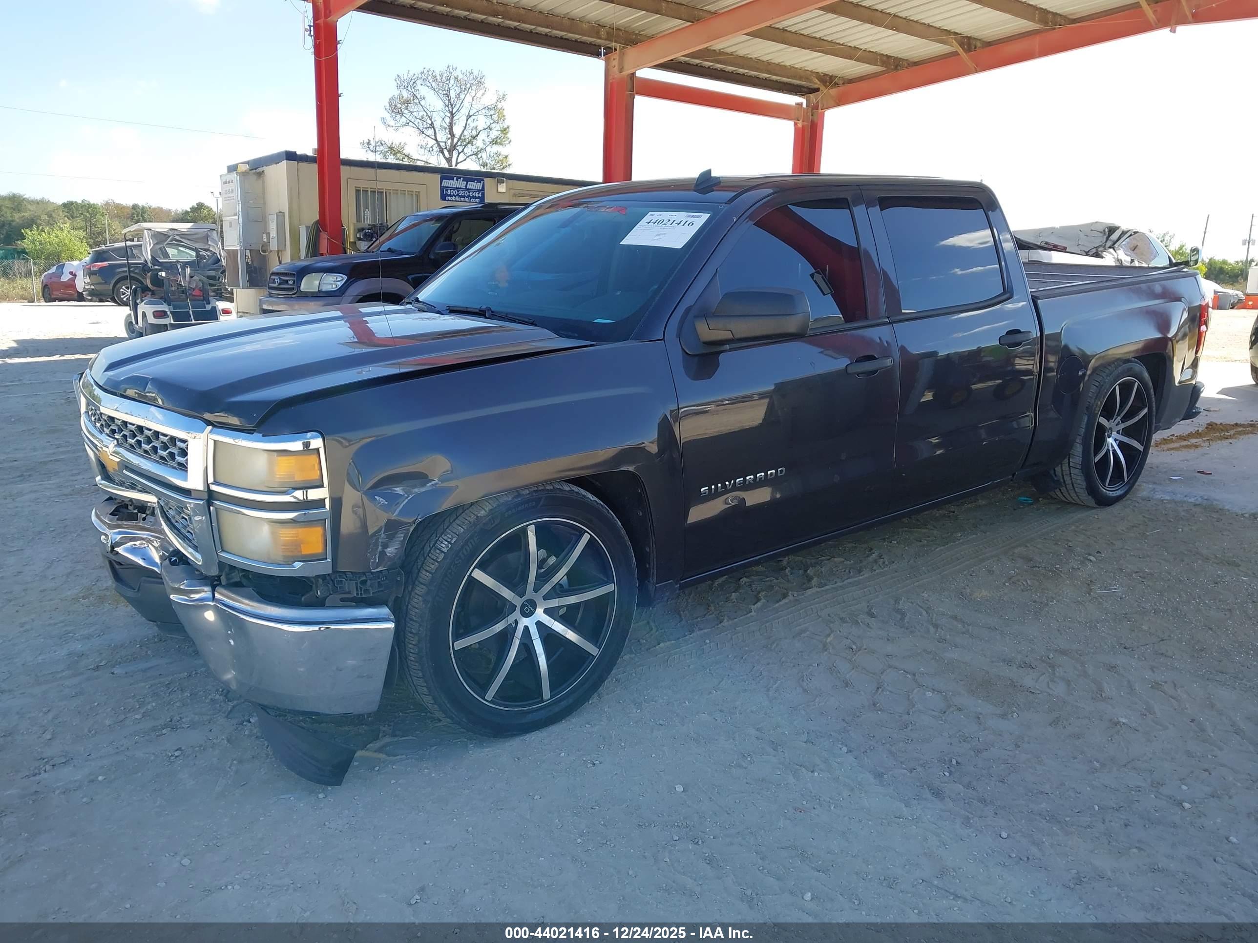 CHEVROLET SILVERADO image 2