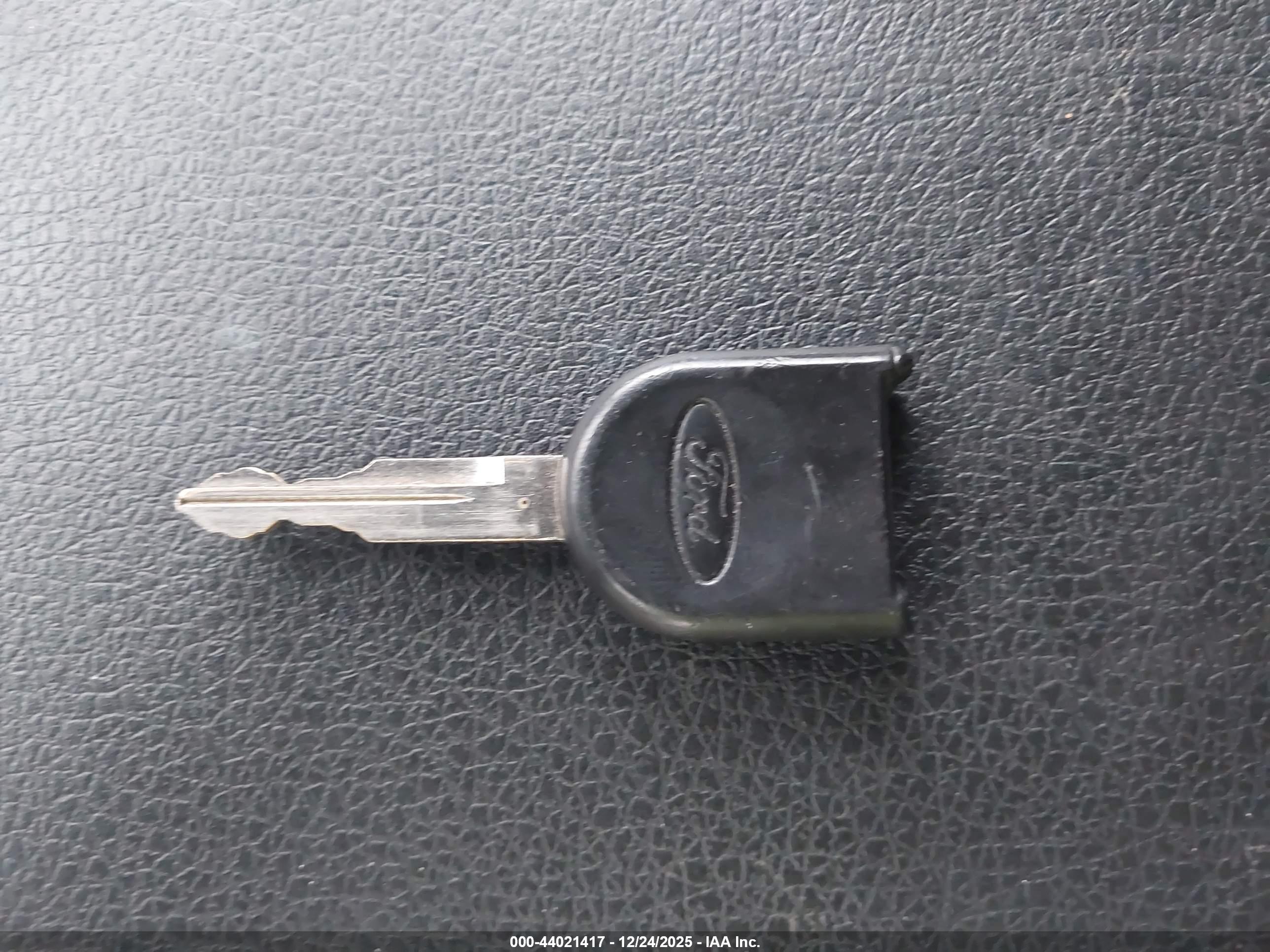 FORD F-150 image 11