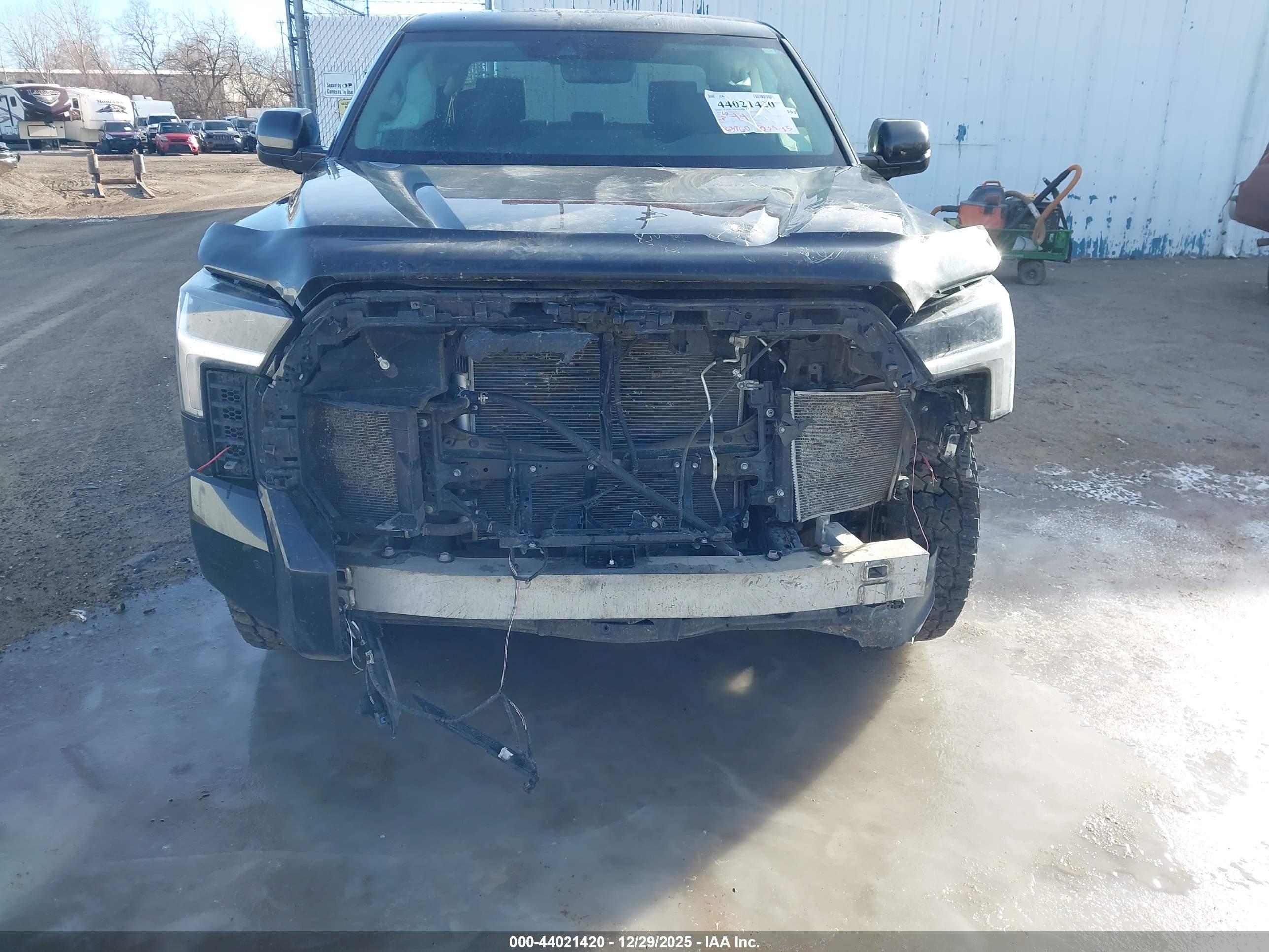 TOYOTA TUNDRA image 6