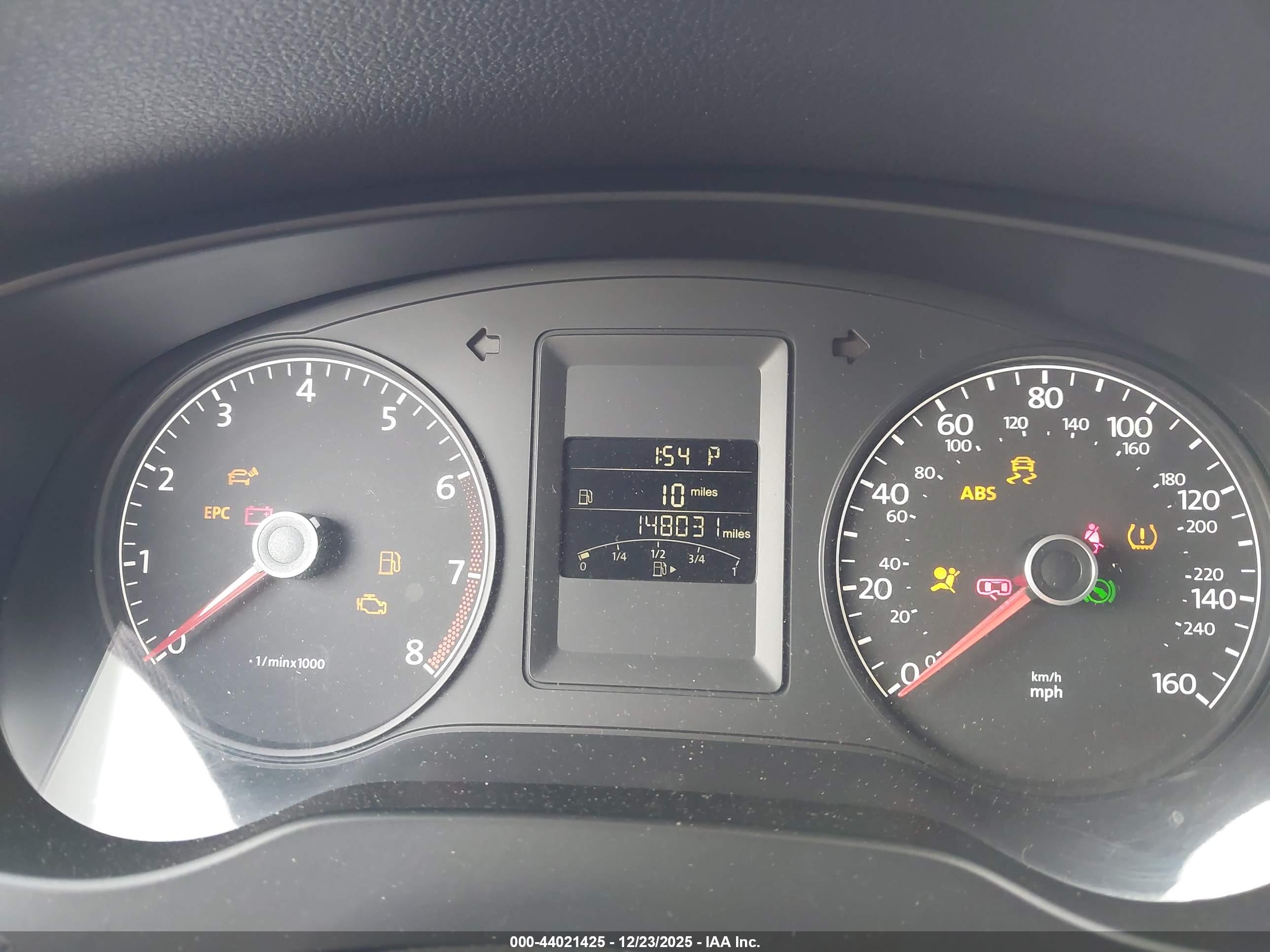 VOLKSWAGEN JETTA image 7