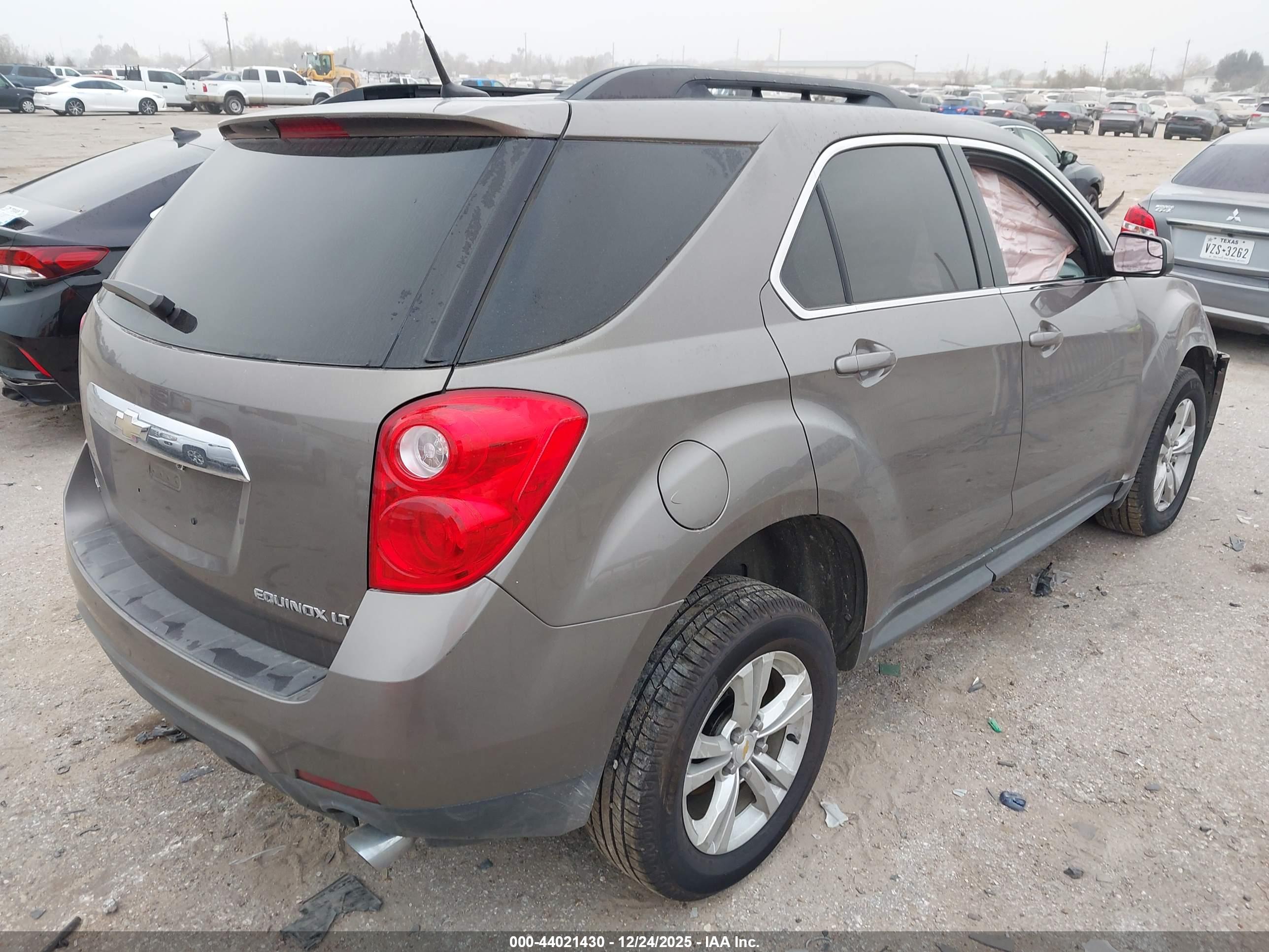 CHEVROLET EQUINOX image 4