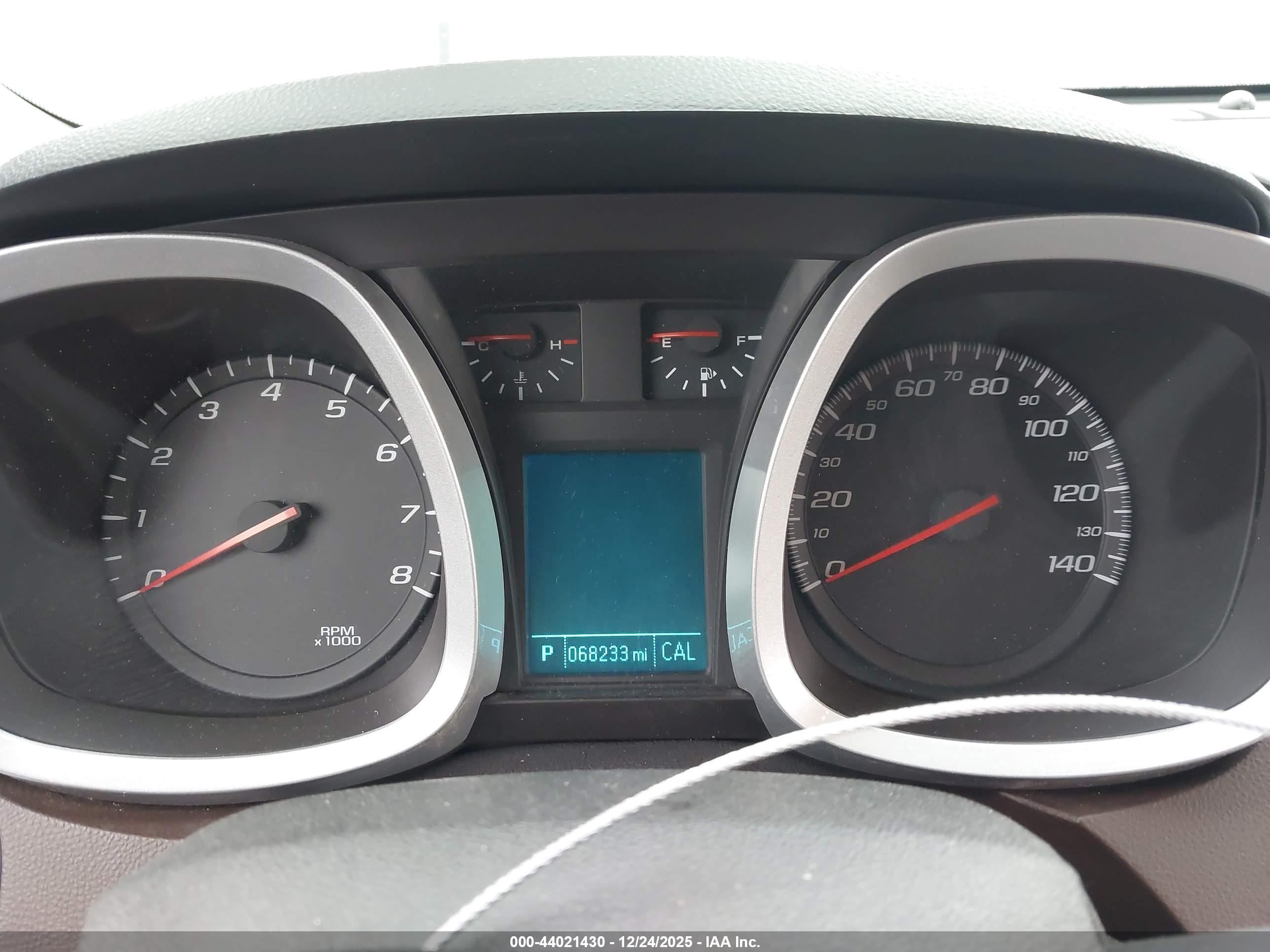 CHEVROLET EQUINOX image 7
