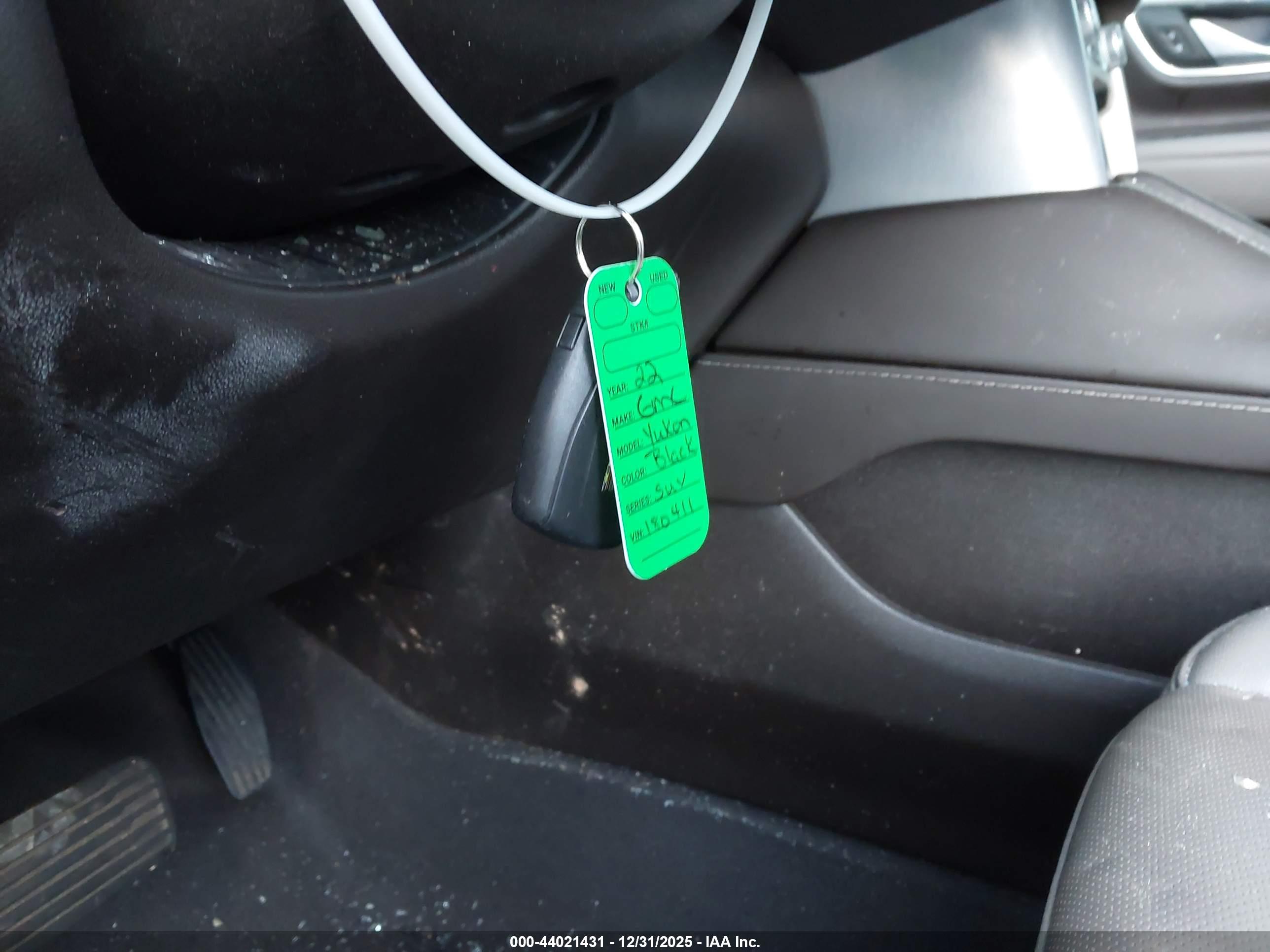 GMC YUKON image 11