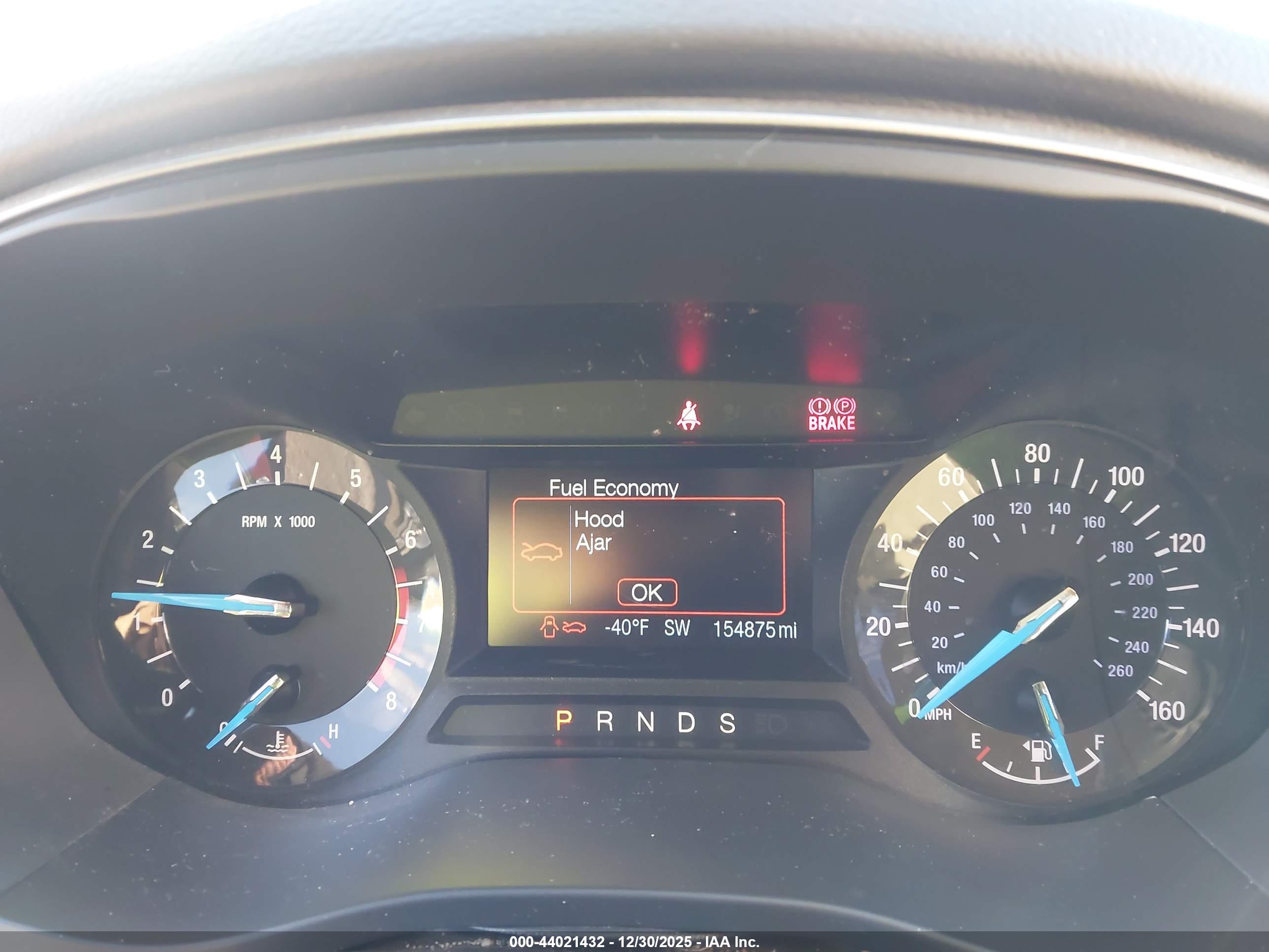 FORD FUSION image 7