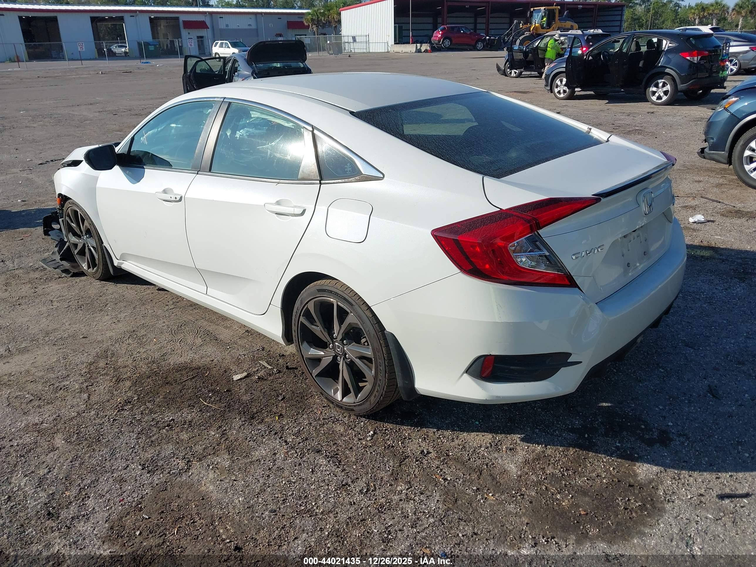 HONDA CIVIC image 3