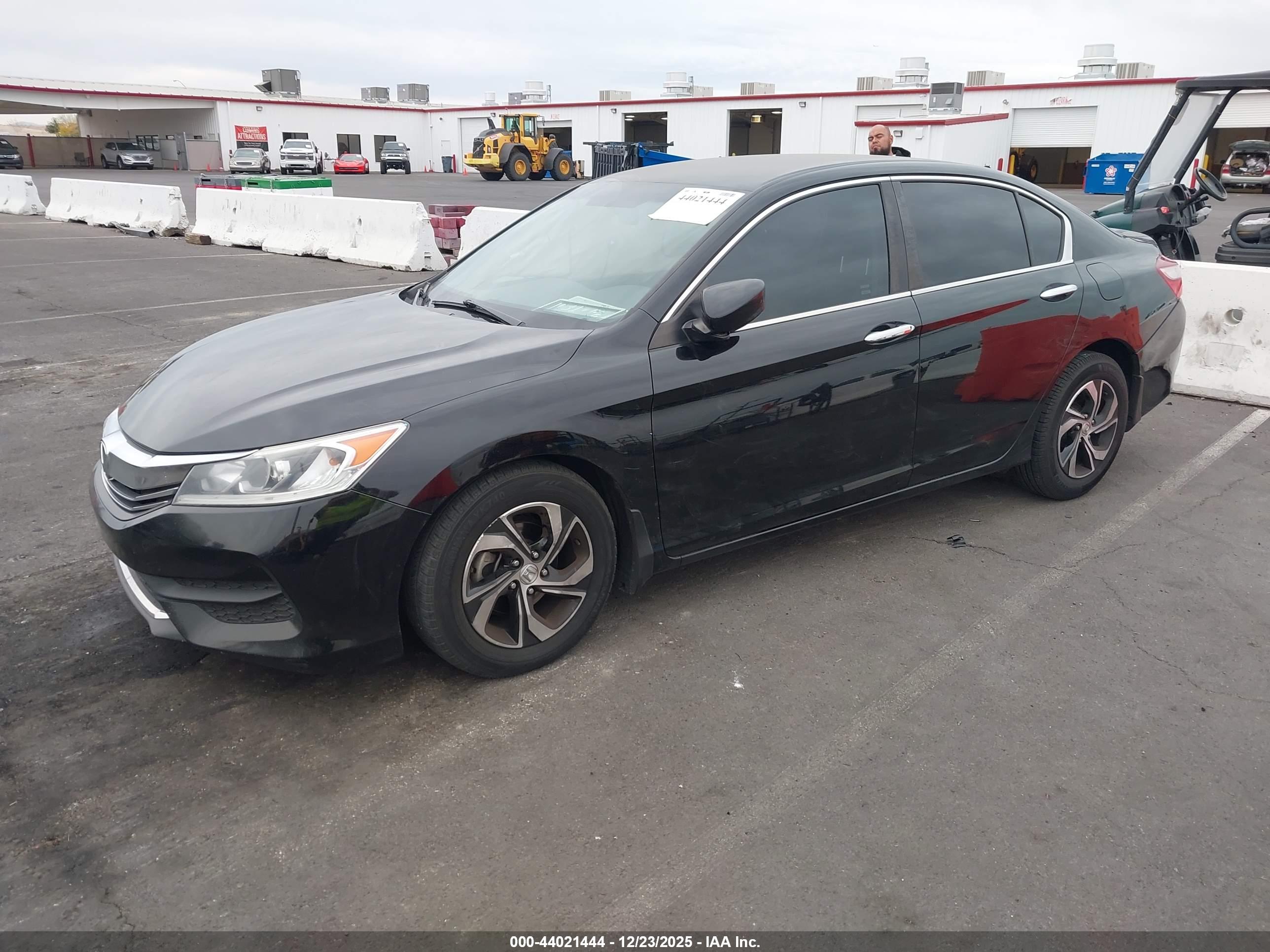 HONDA ACCORD image 2