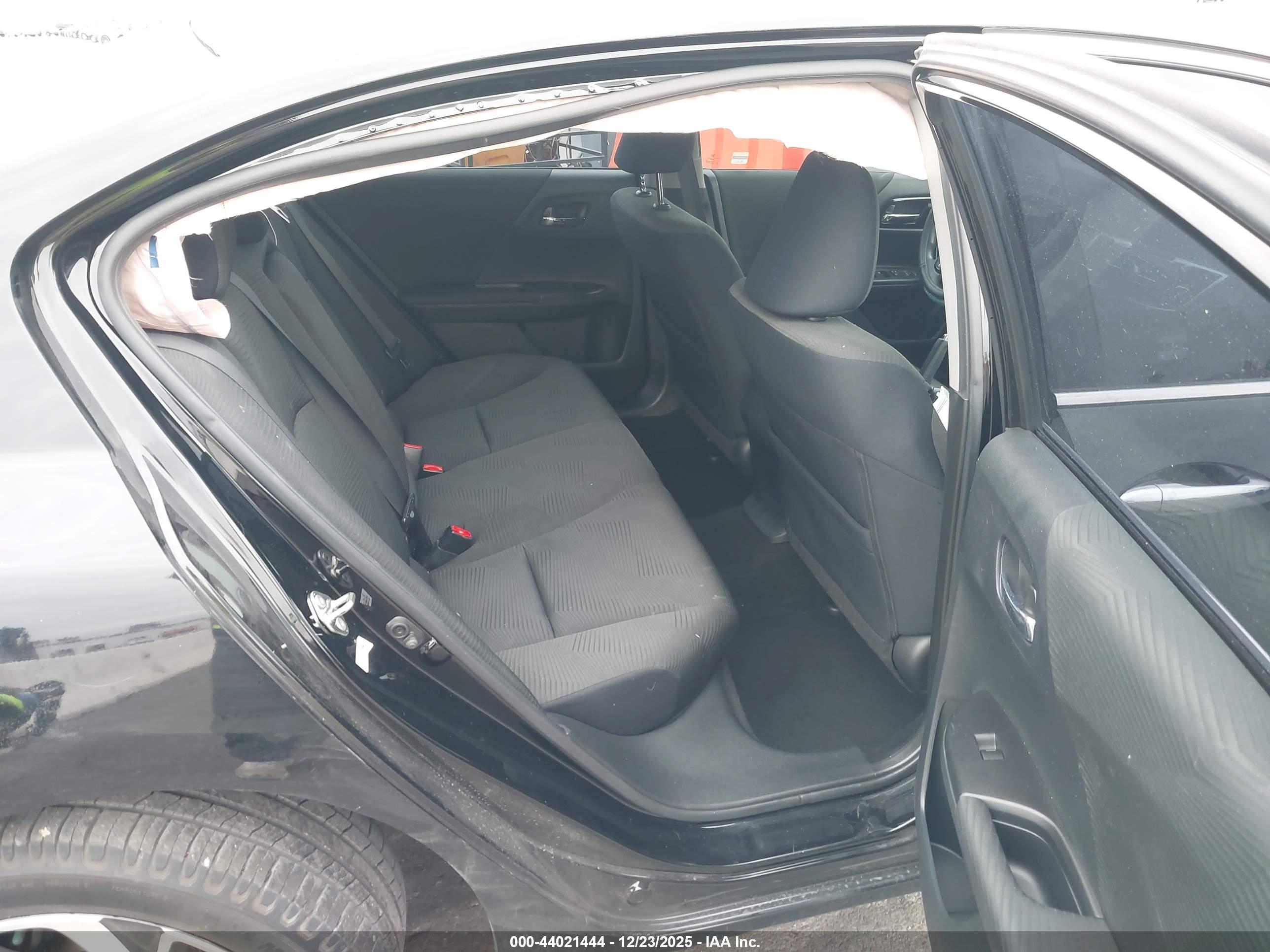 HONDA ACCORD image 8