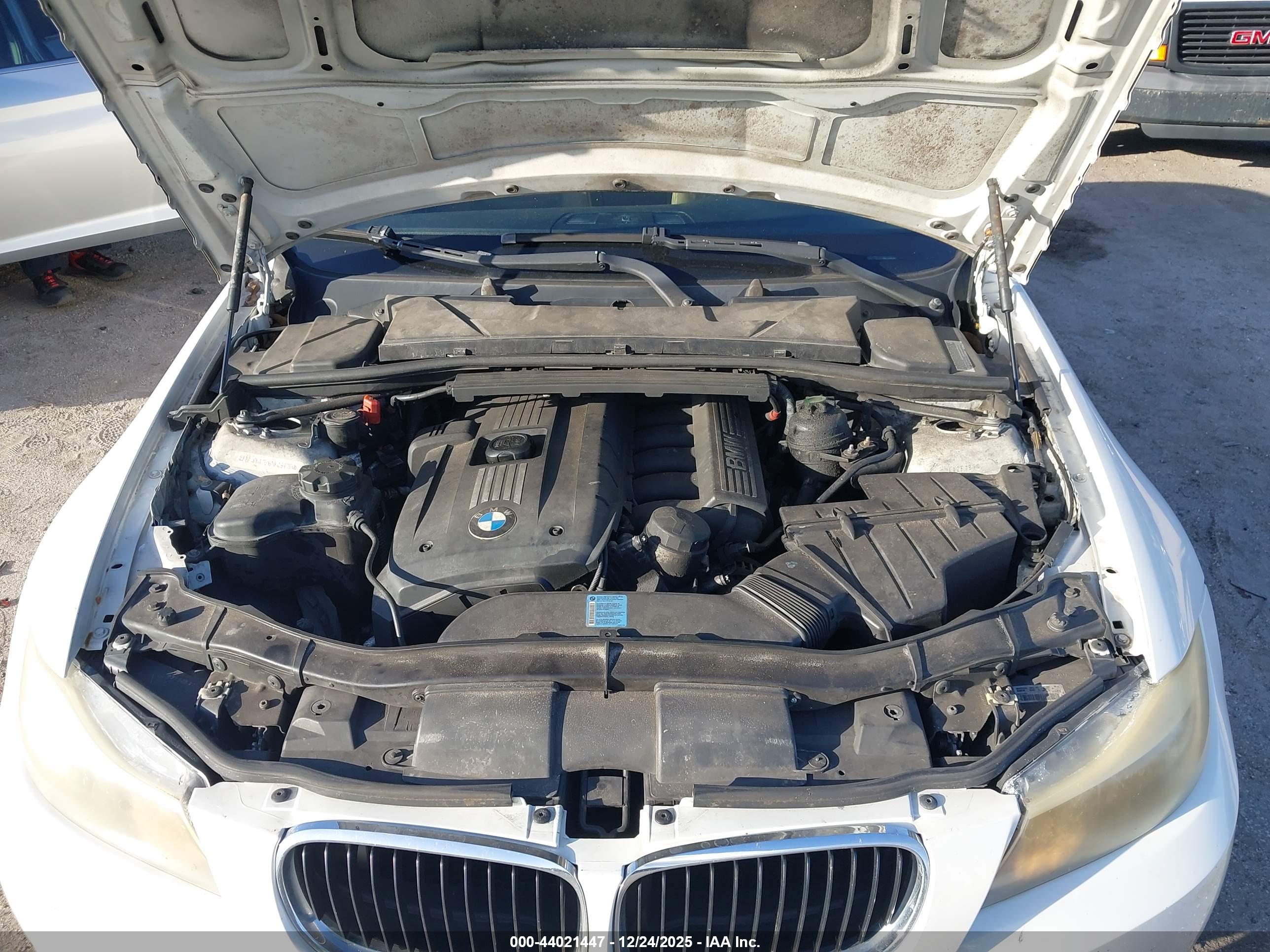 BMW 328I image 10