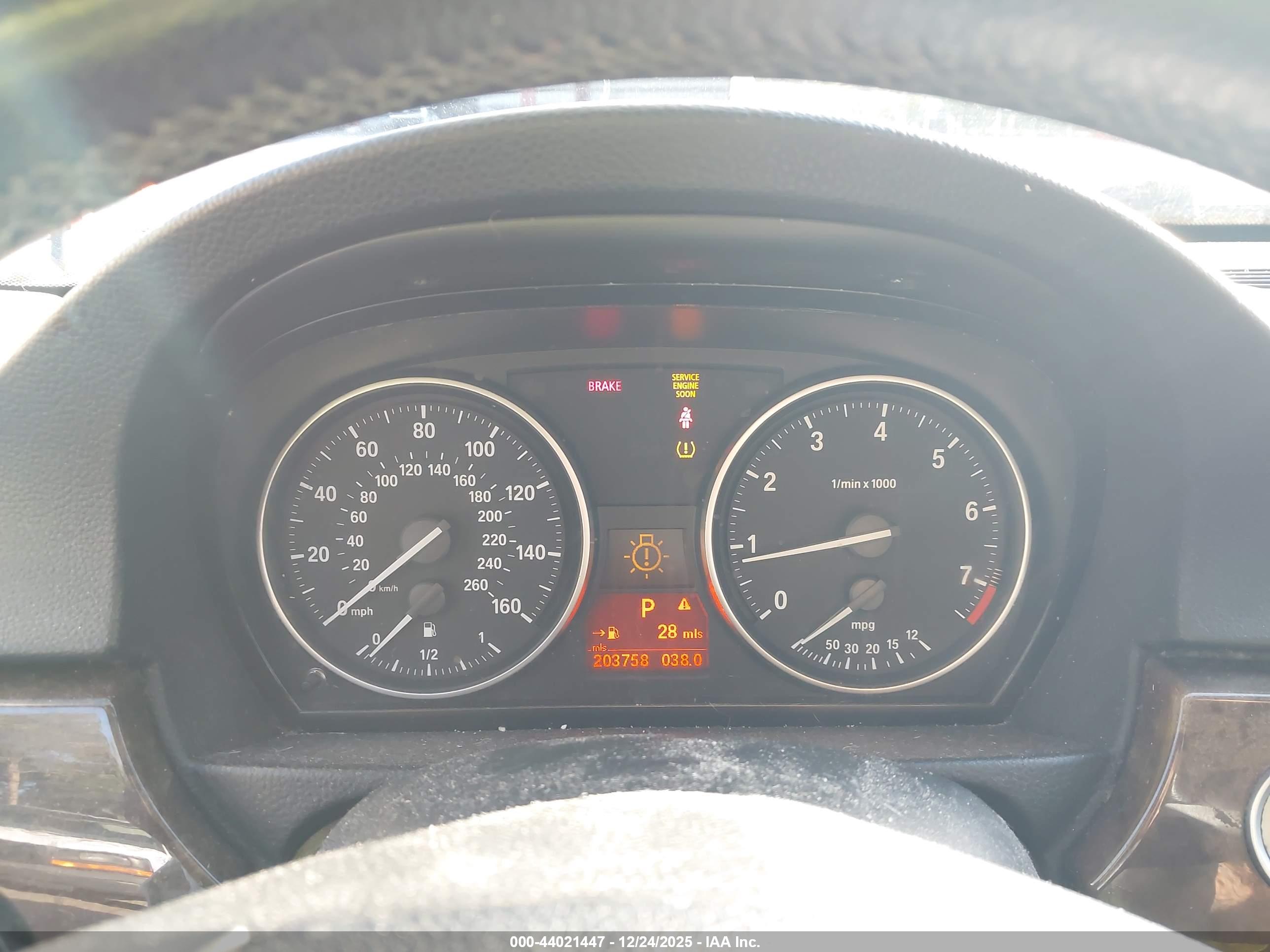 BMW 328I image 7