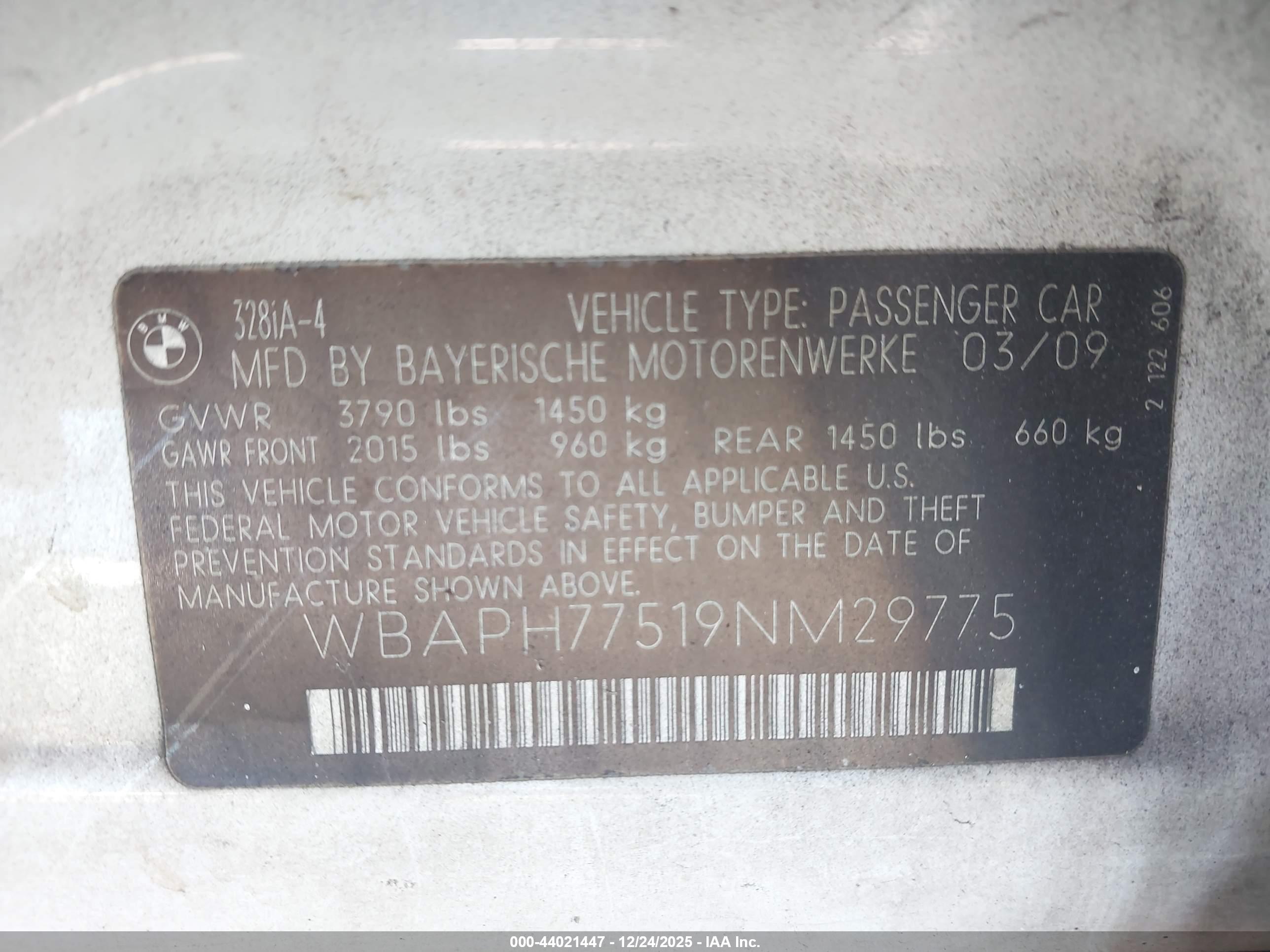 BMW 328I image 9