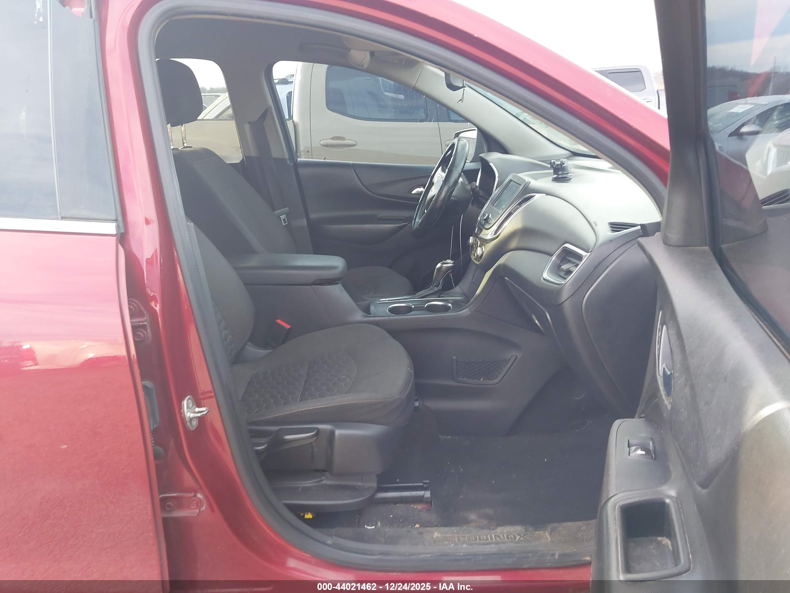 CHEVROLET EQUINOX image 5