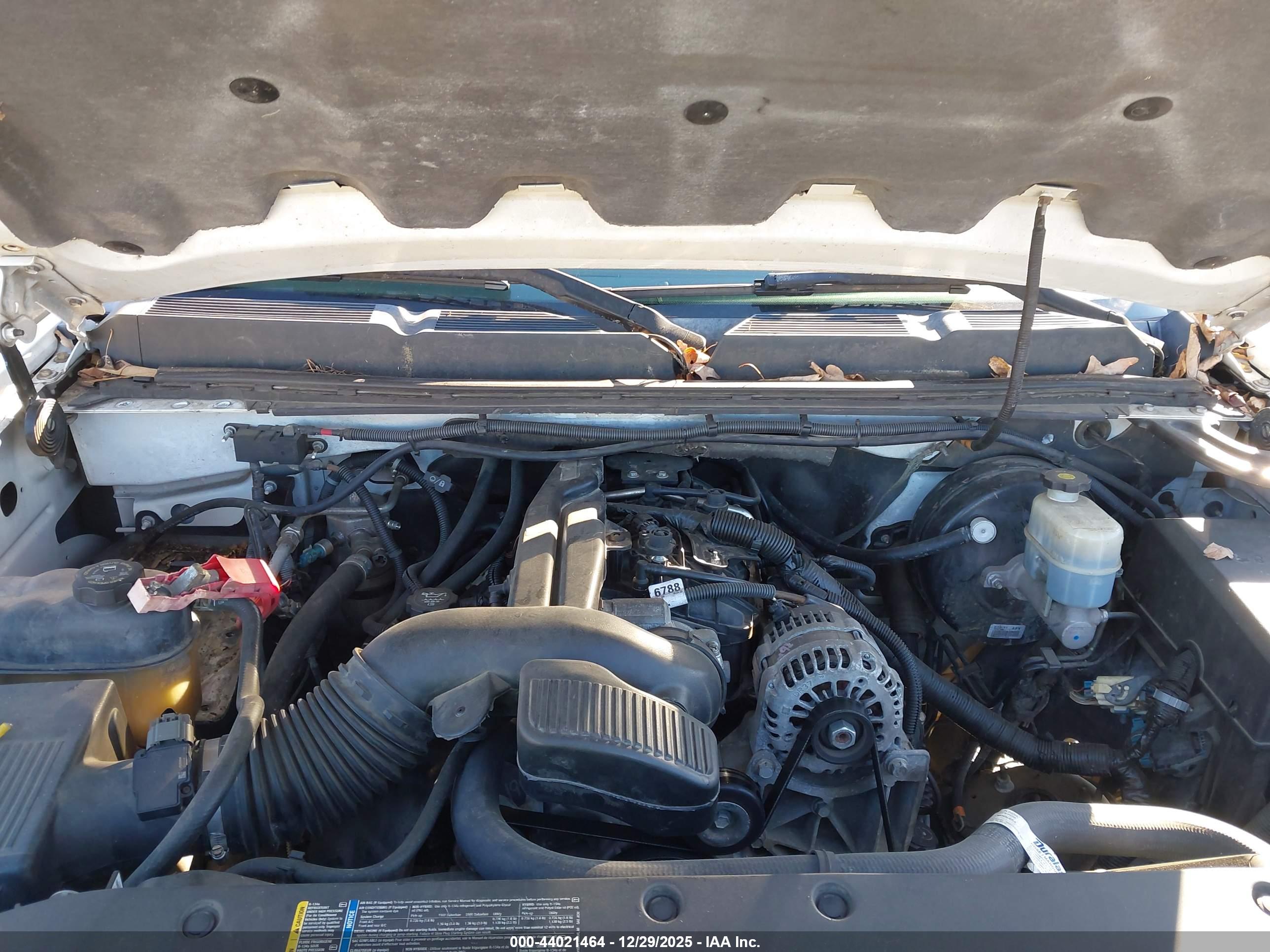 CHEVROLET SILVERADO image 10