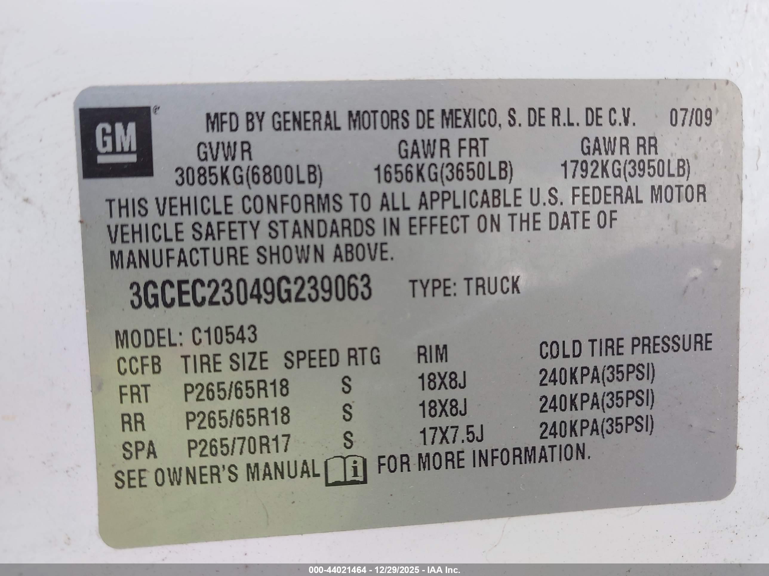 CHEVROLET SILVERADO image 9