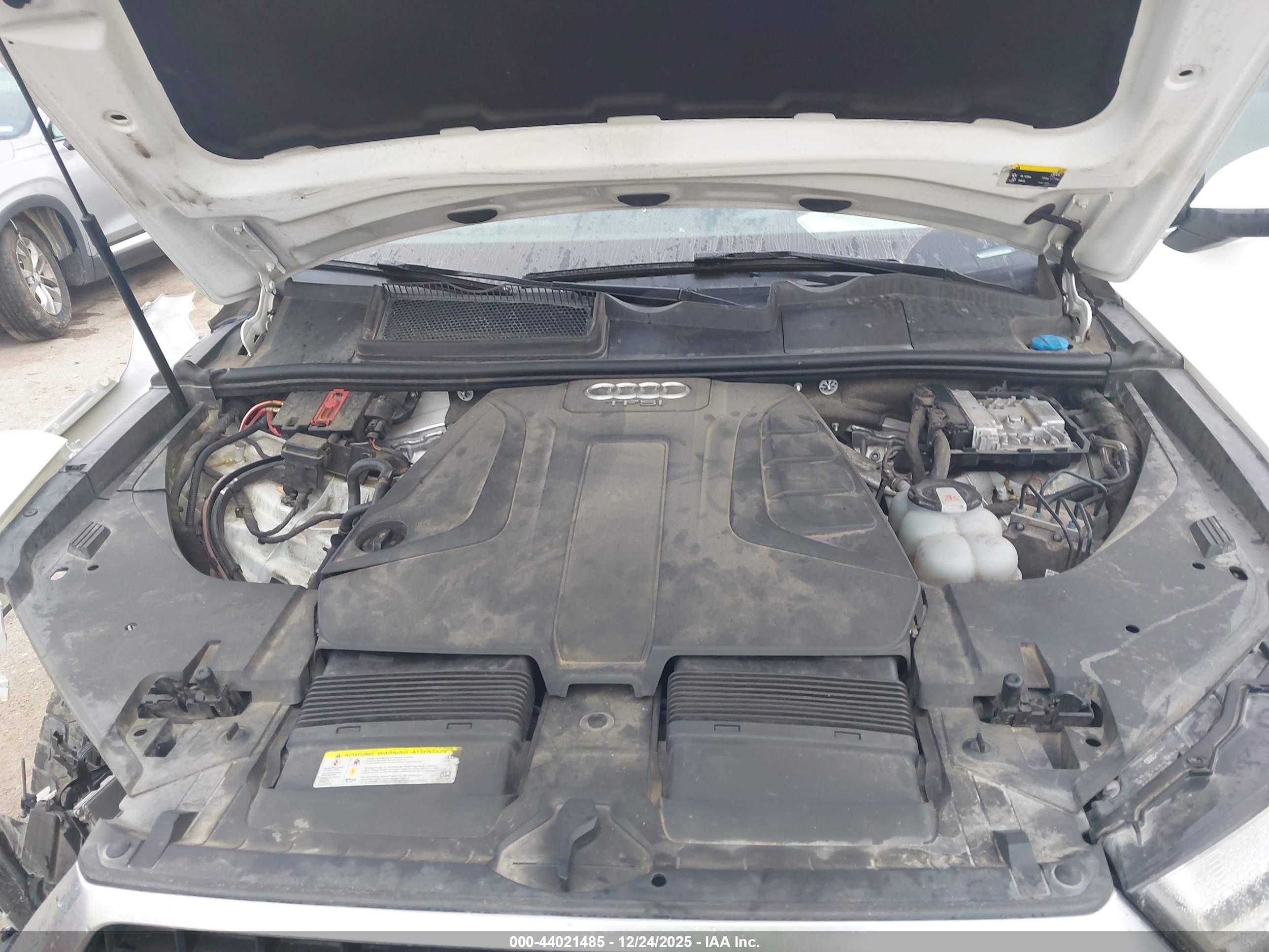 AUDI Q7 image 10