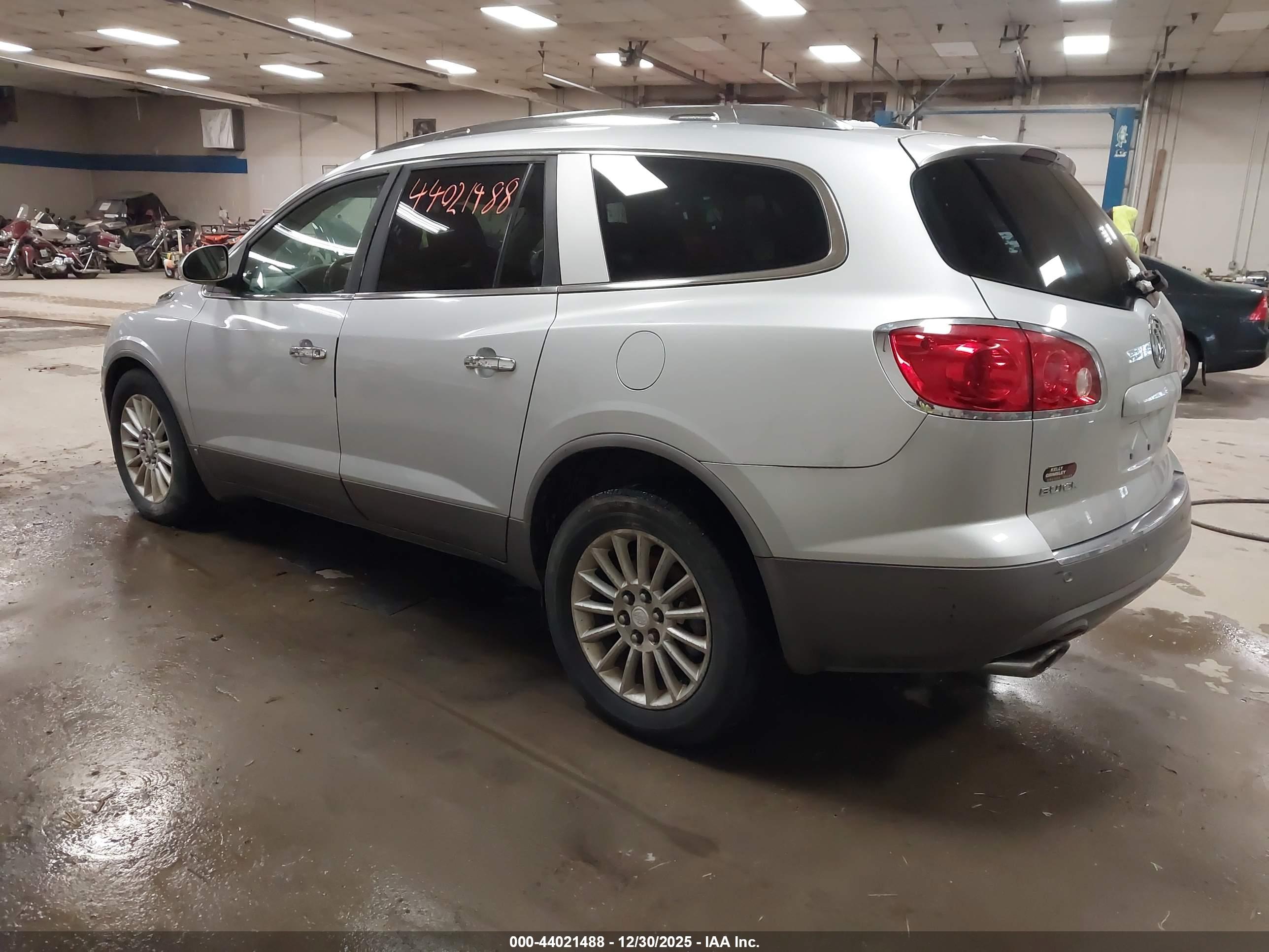 BUICK ENCLAVE image 3
