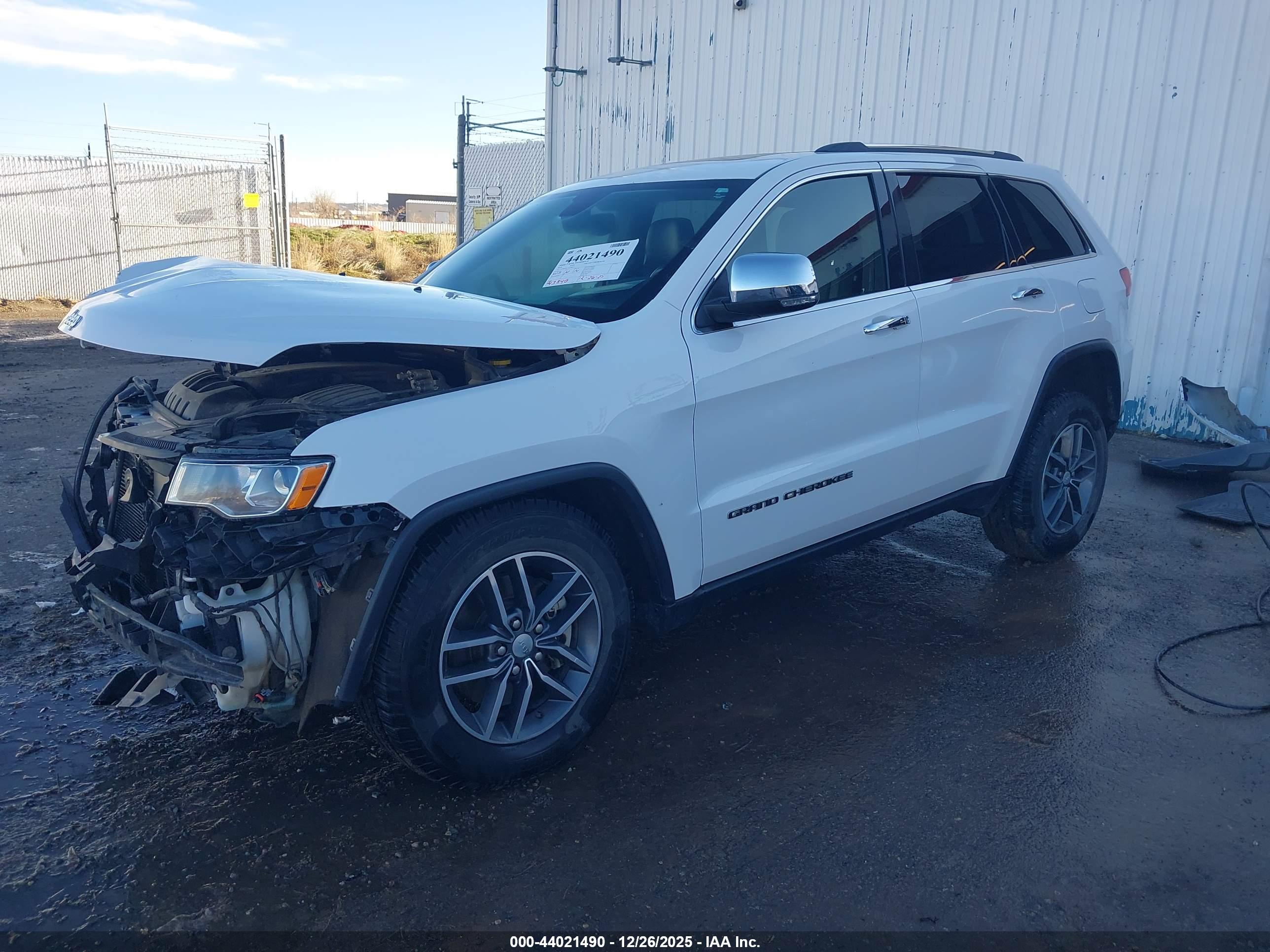 JEEP GRAND image 2