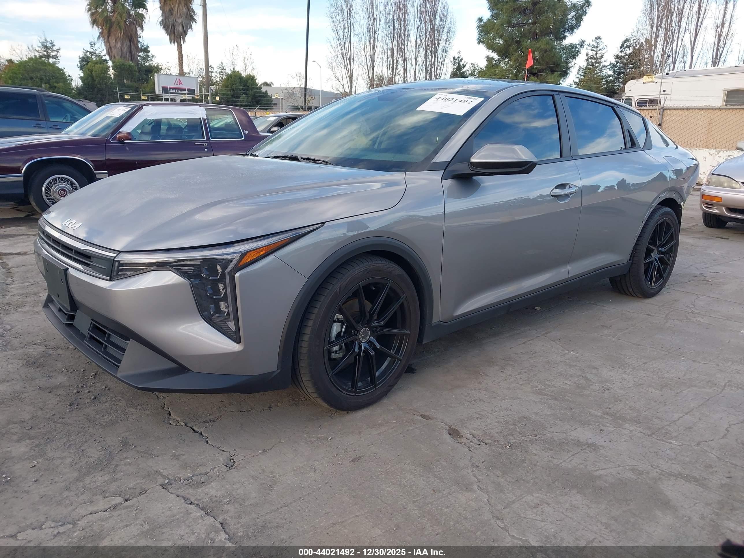 KIA K4 image 2