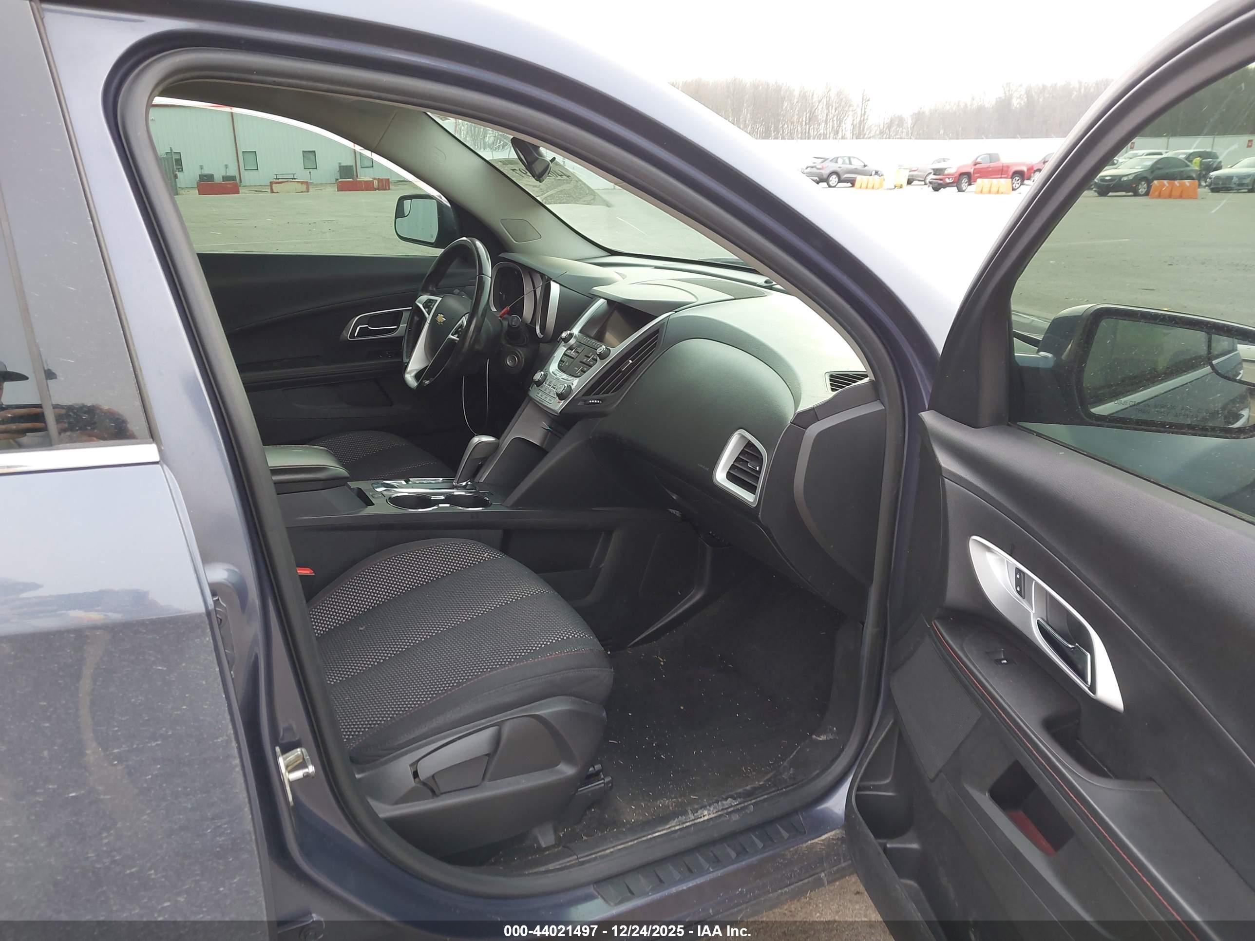 CHEVROLET EQUINOX image 5