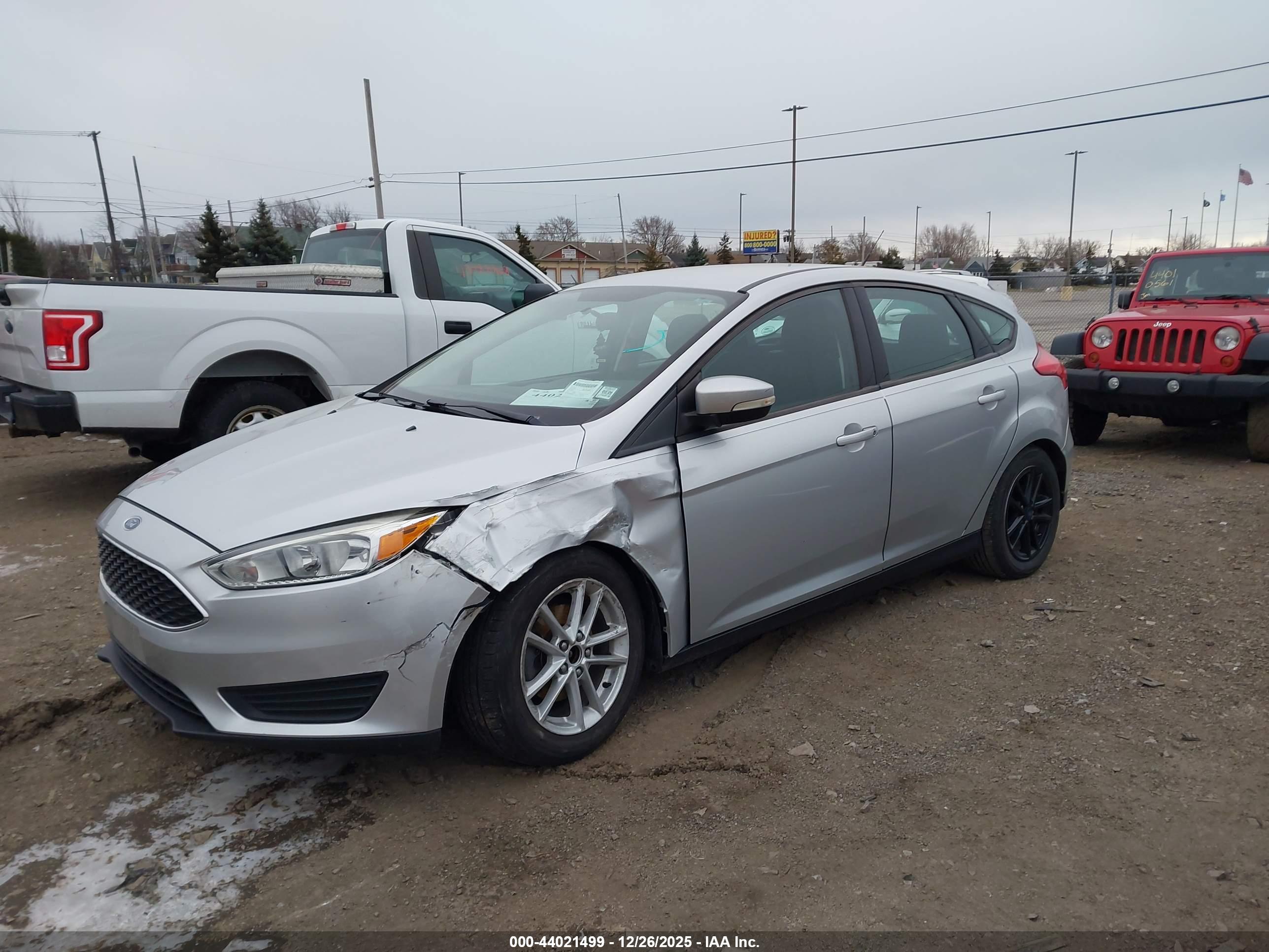 FORD FOCUS image 2