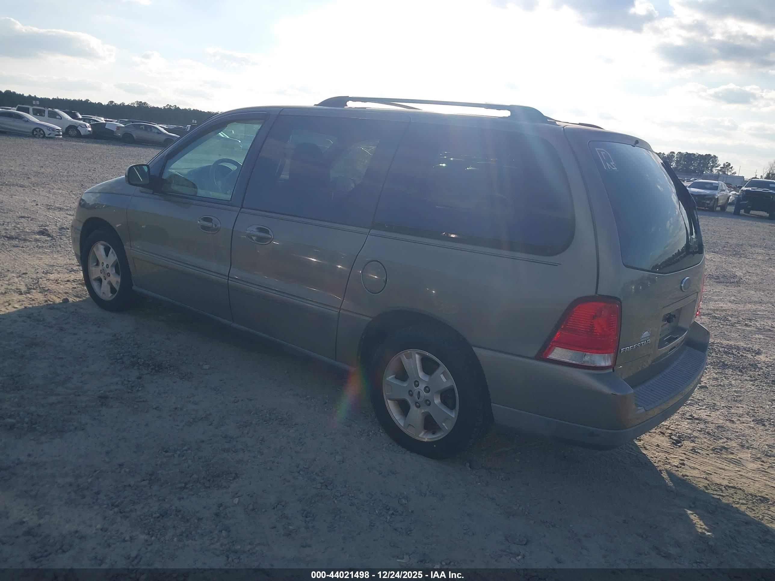 FORD FREESTAR image 3