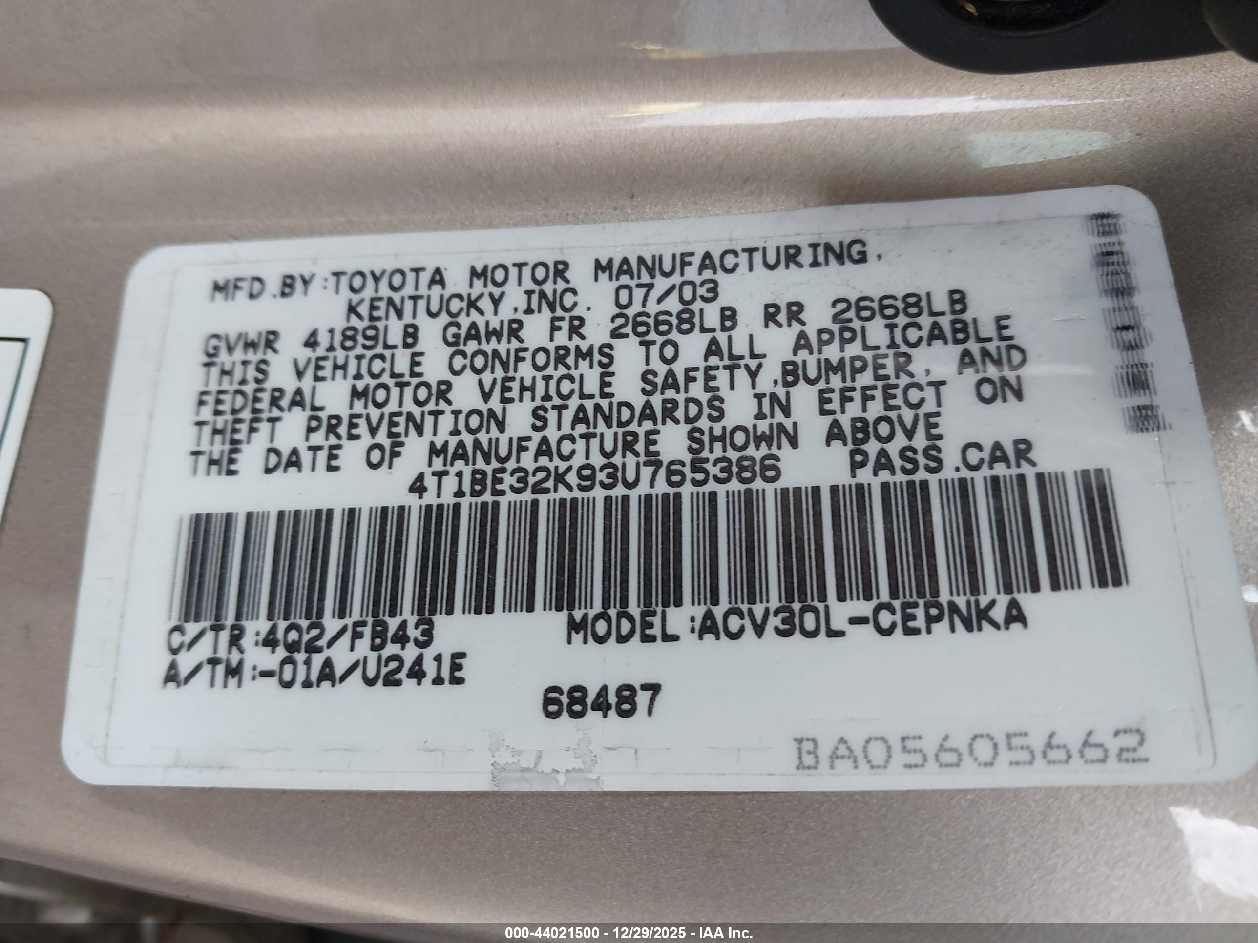 TOYOTA CAMRY image 9