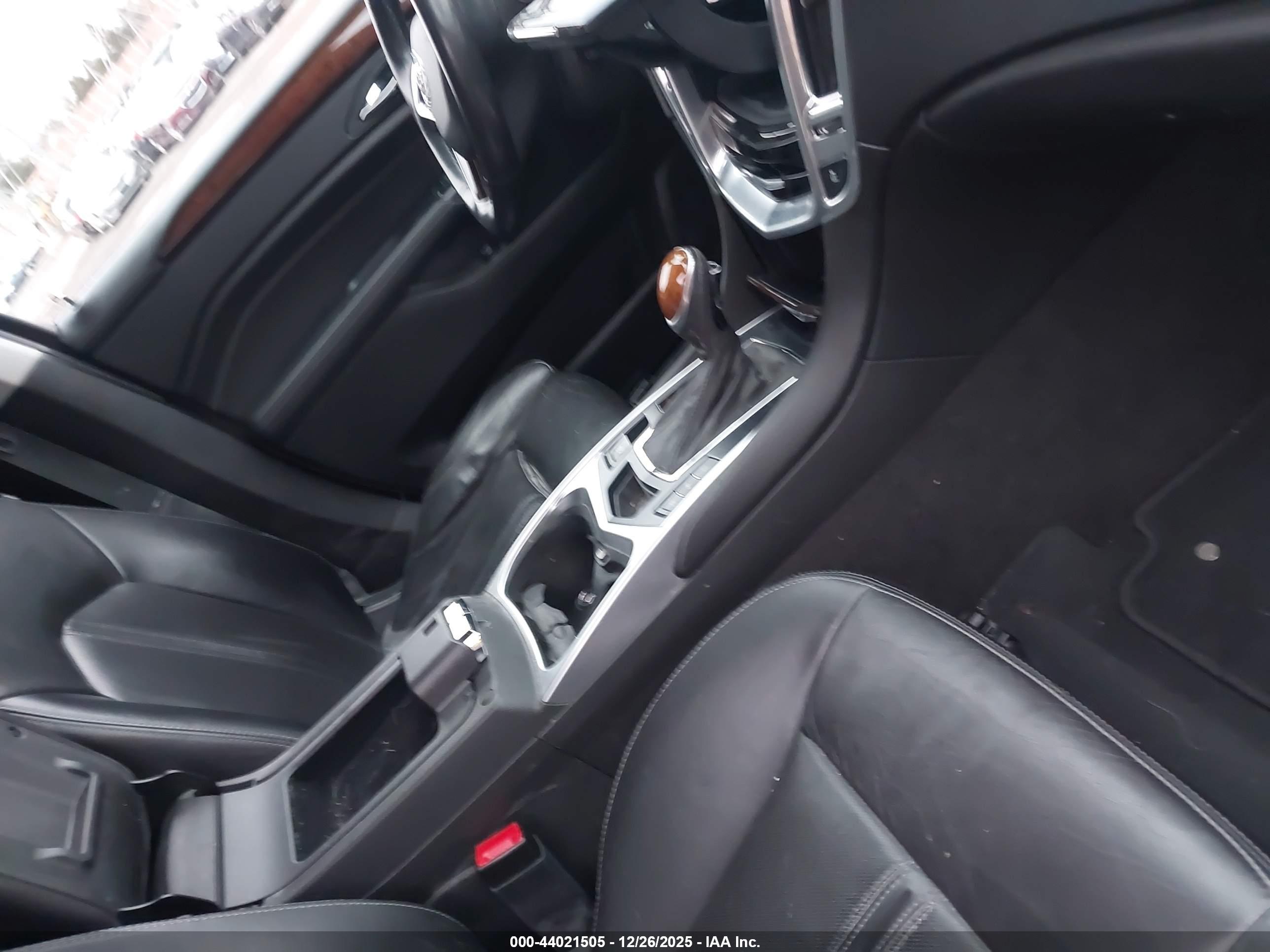 CADILLAC SRX image 5