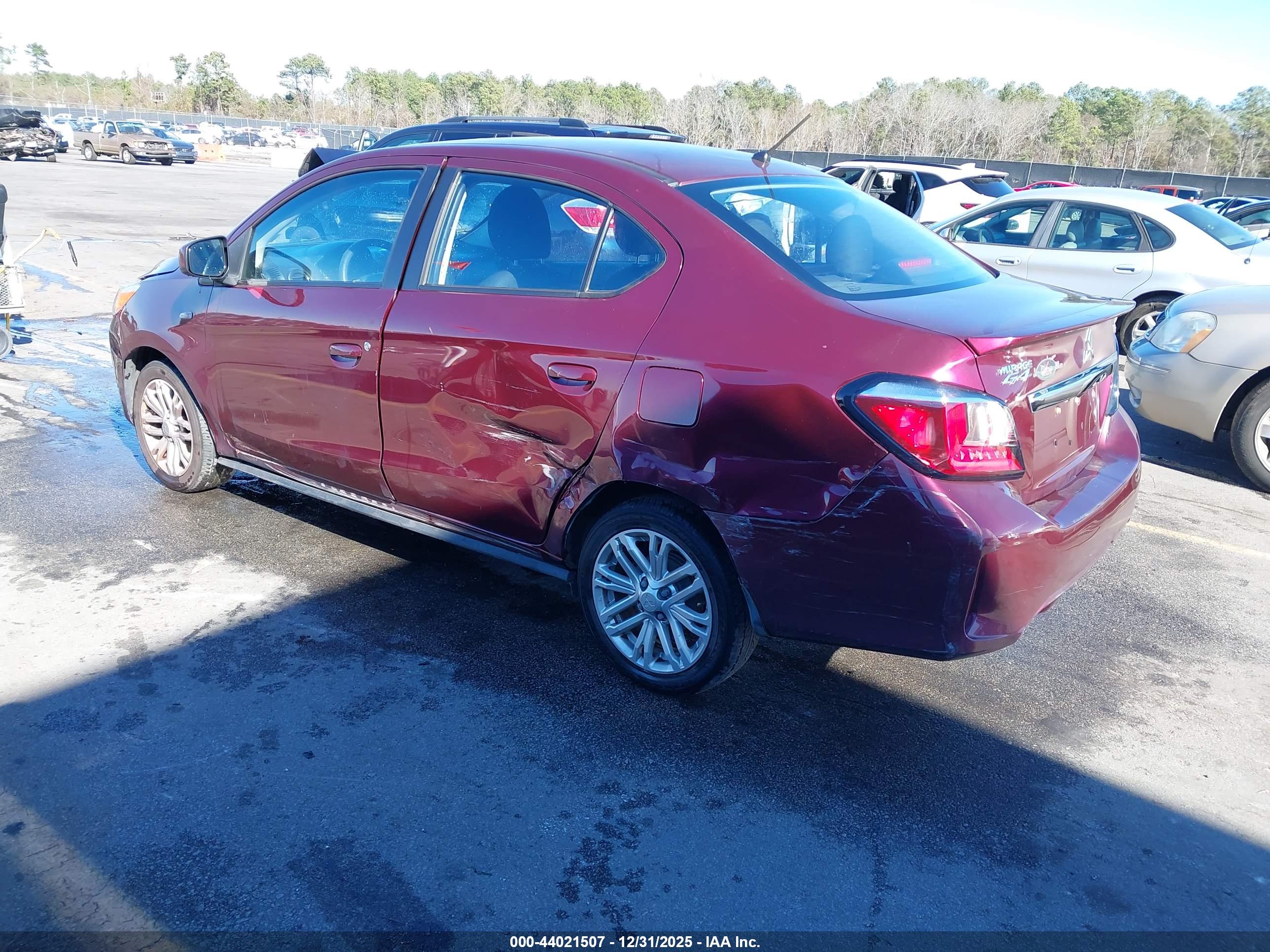 MITSUBISHI MIRAGE image 3
