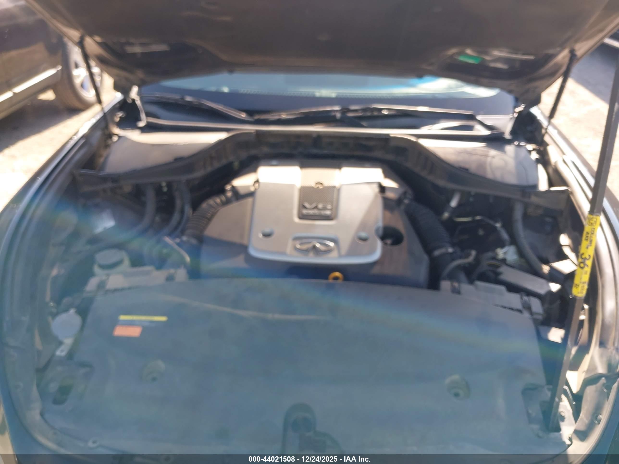INFINITI M37 image 10