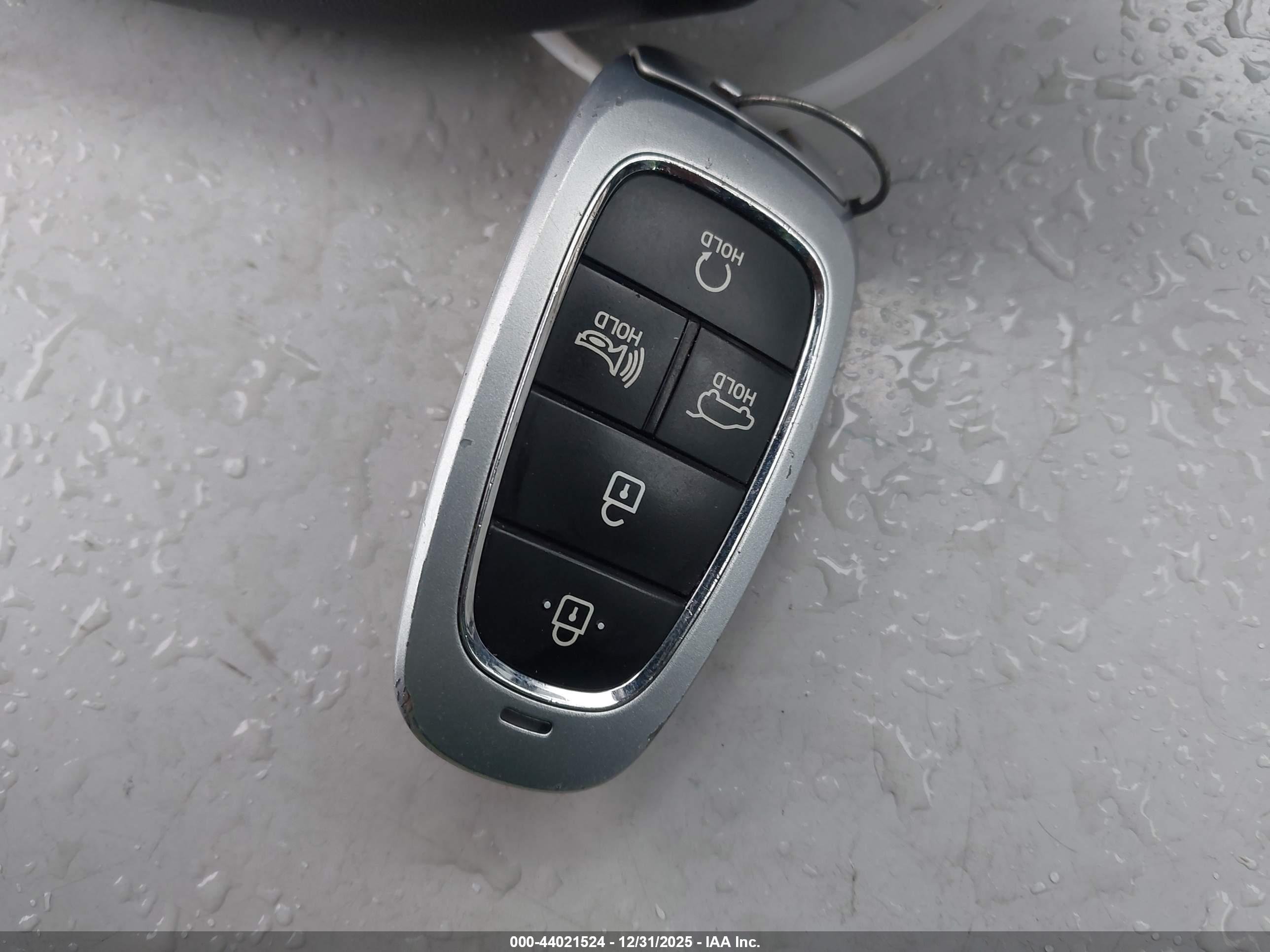 HYUNDAI TUCSON image 11