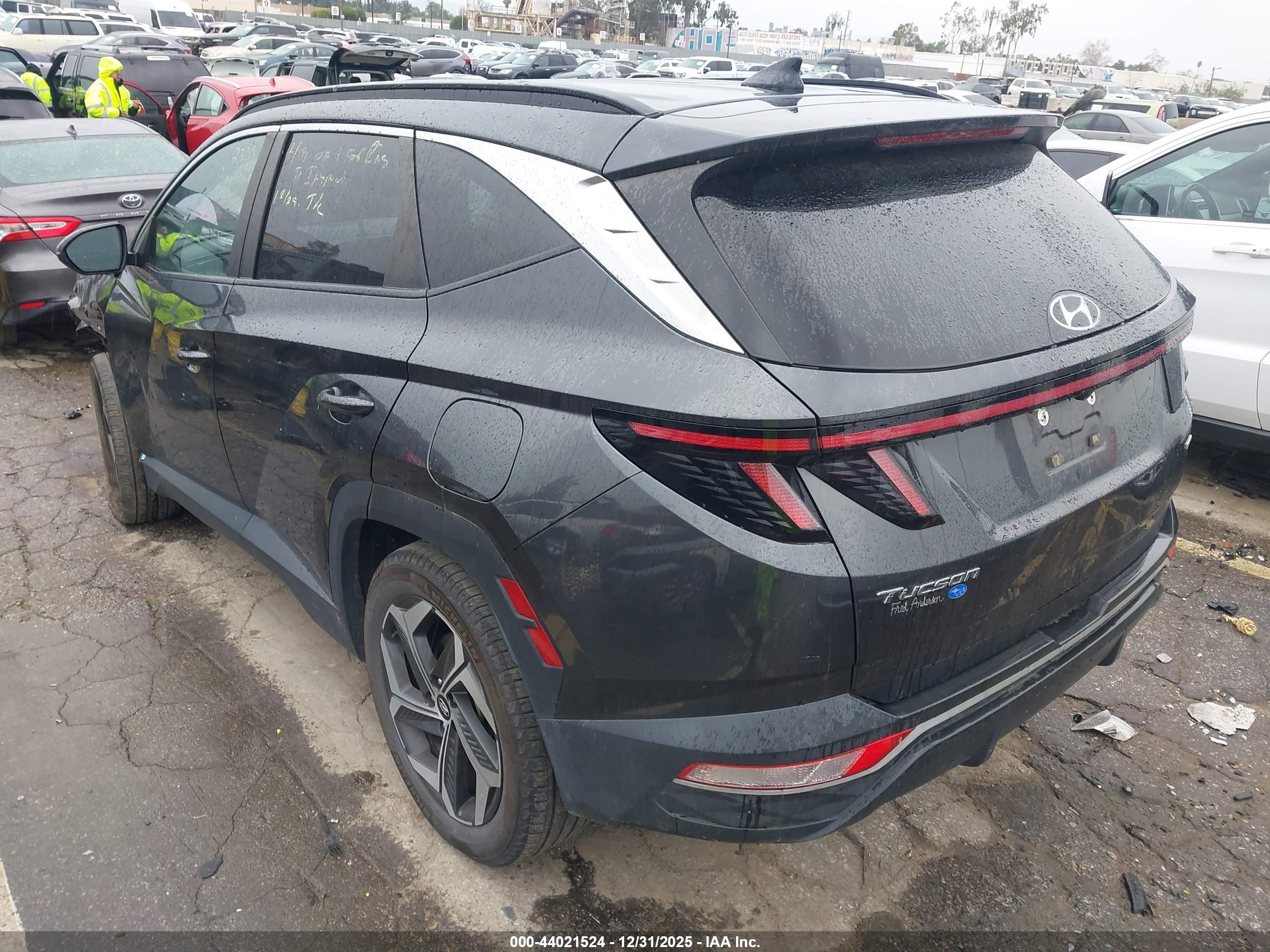 HYUNDAI TUCSON image 3