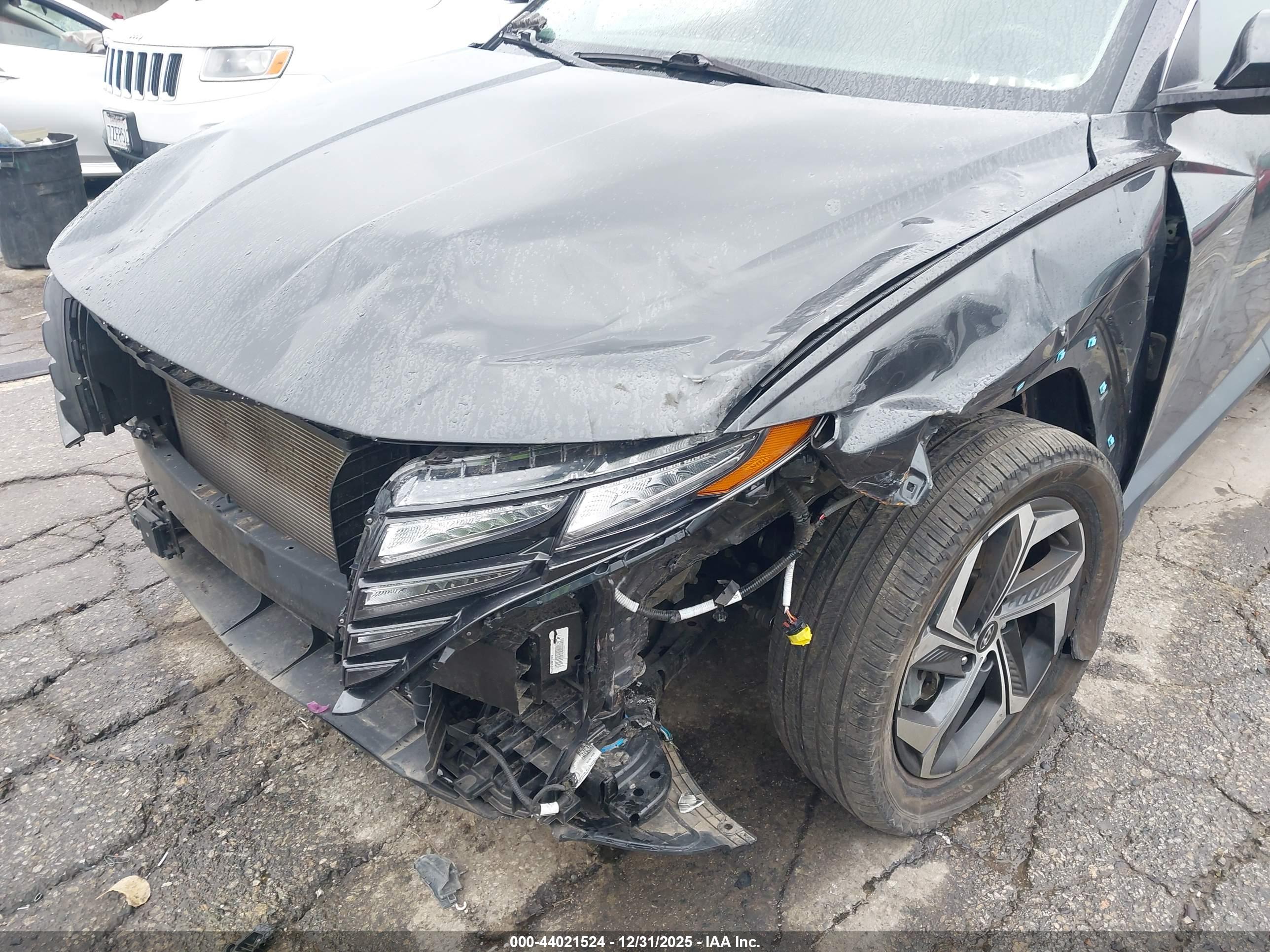 HYUNDAI TUCSON image 6