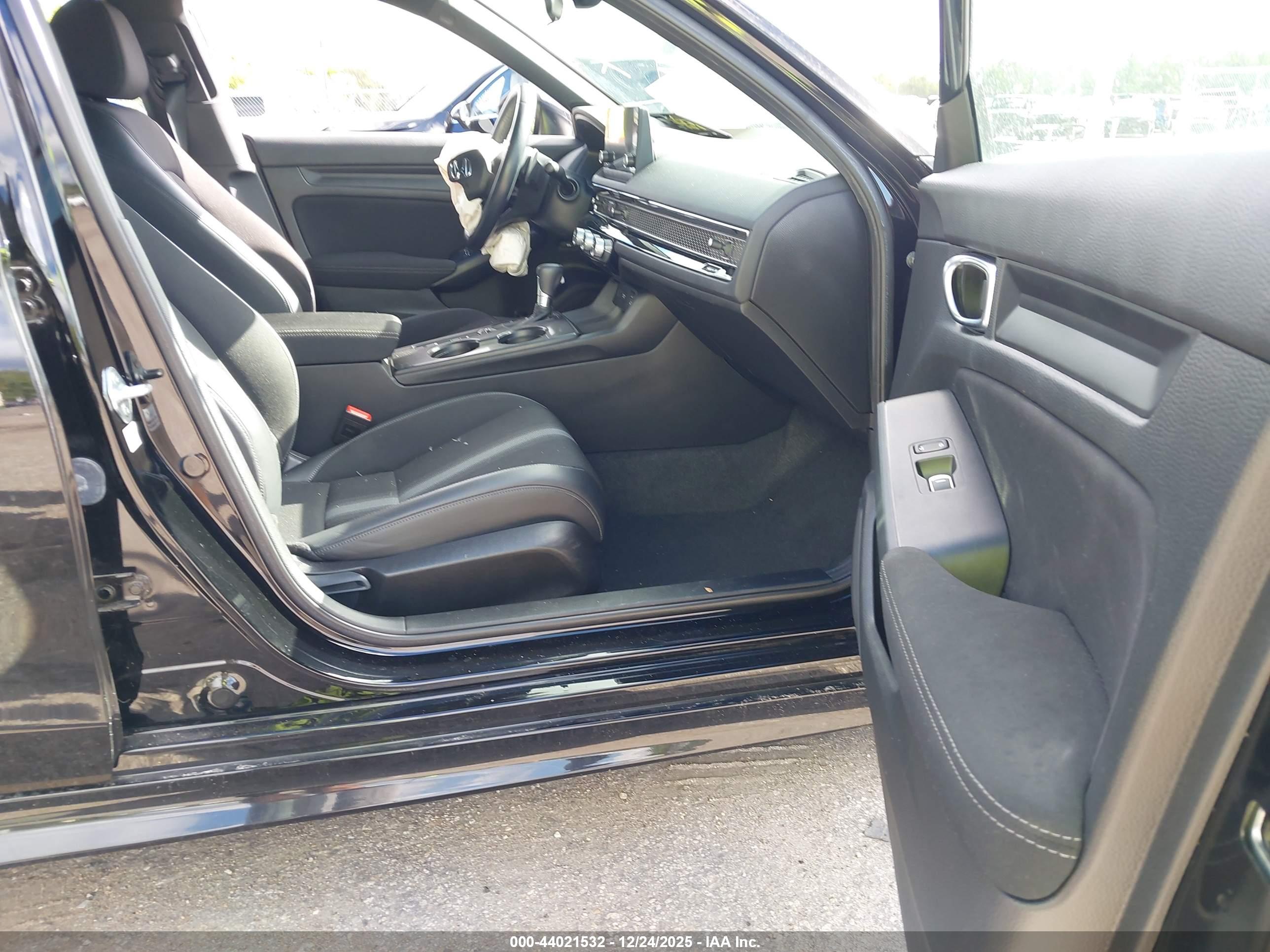 HONDA CIVIC image 5