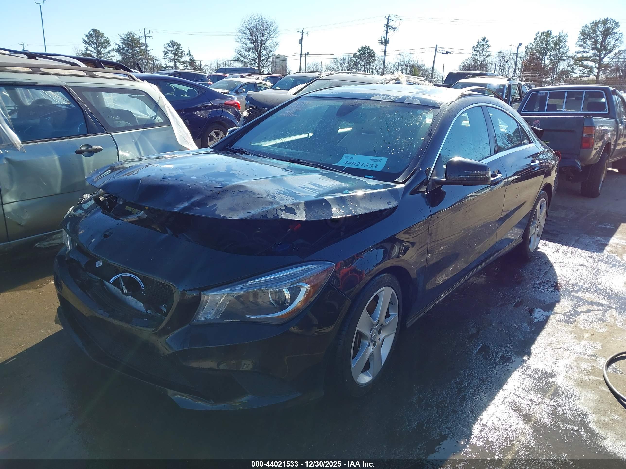 MERCEDES-BENZ CLA image 2