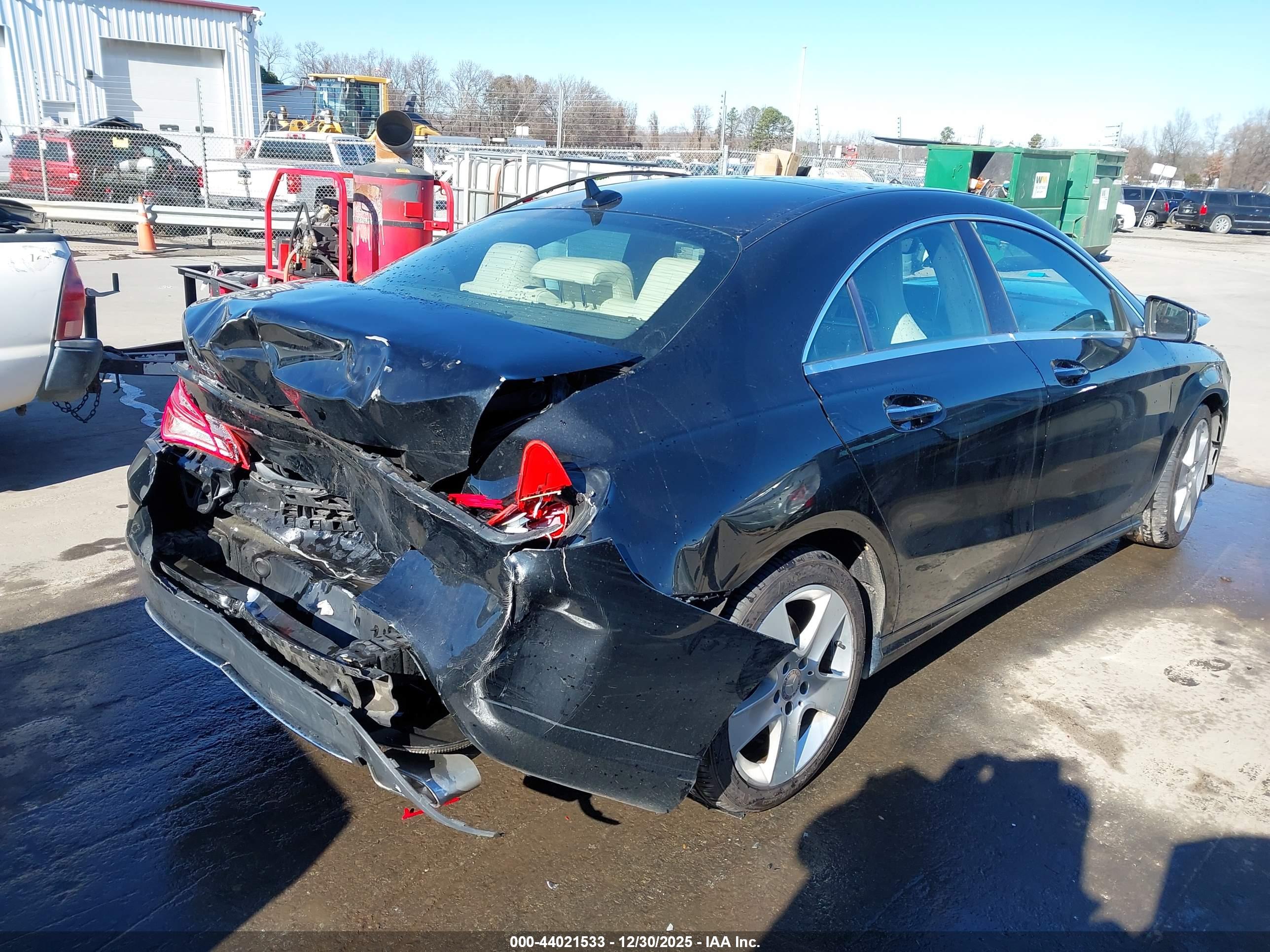 MERCEDES-BENZ CLA image 4