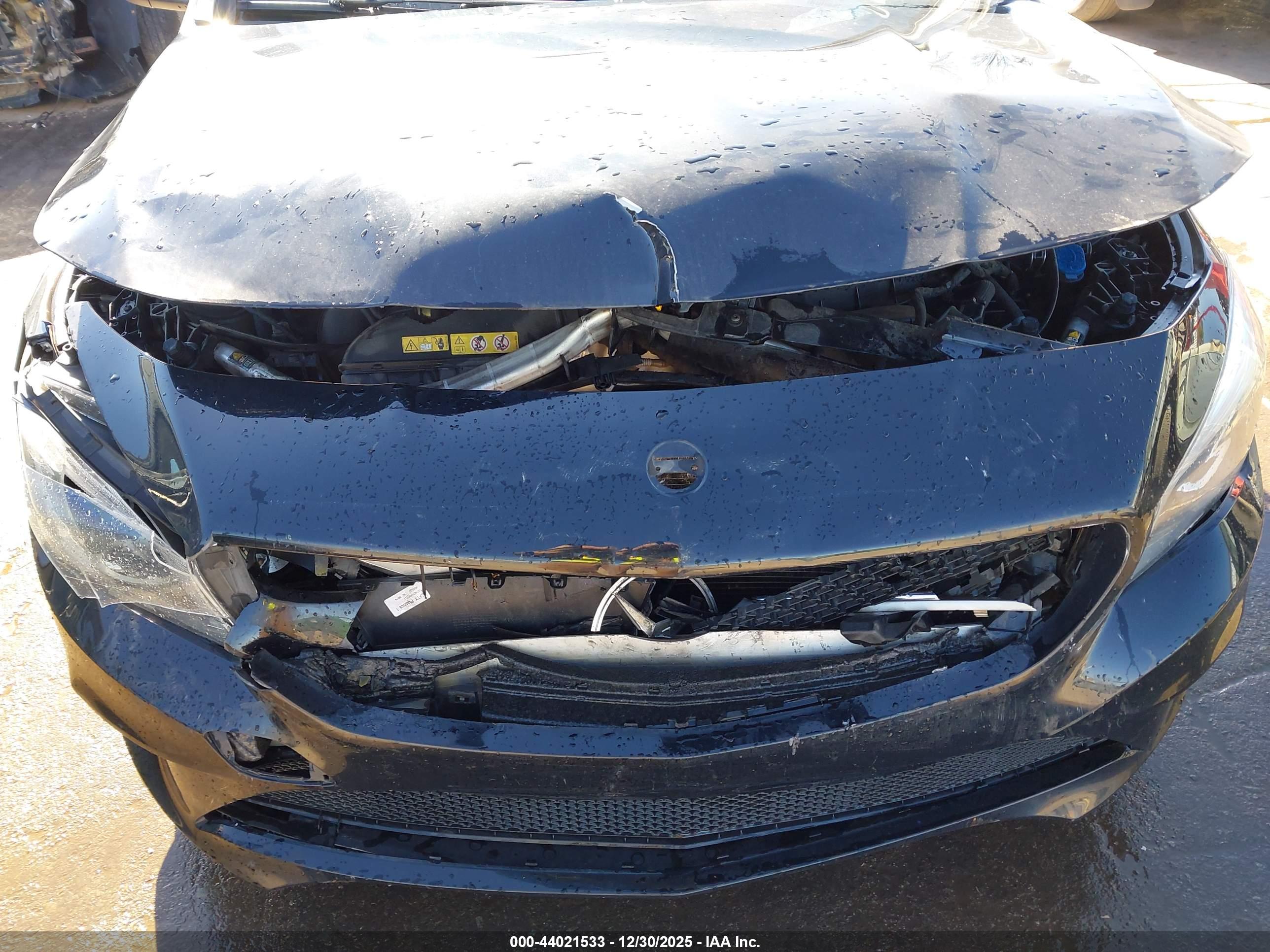 MERCEDES-BENZ CLA image 6